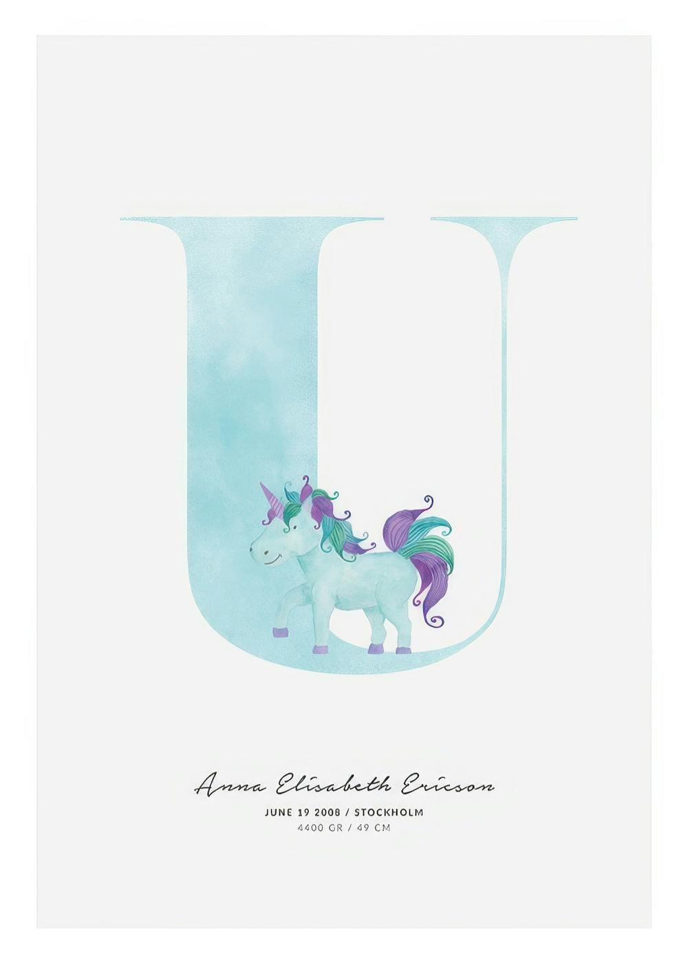 Póster pessoal infantil: Grande letra U azul-claro com unicórnio de aguarela e detalhes de nascimento.