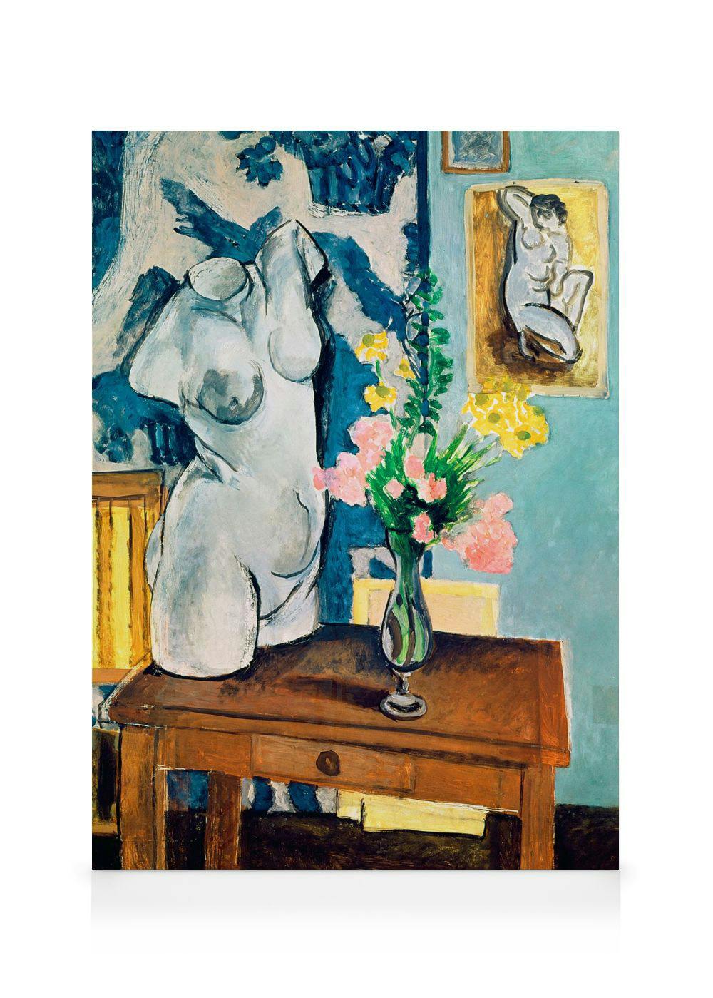 Stampa su tela che raffigura una statua di busto femminile, un vaso di fiori e quadri sulla parete in stile Matisse.
