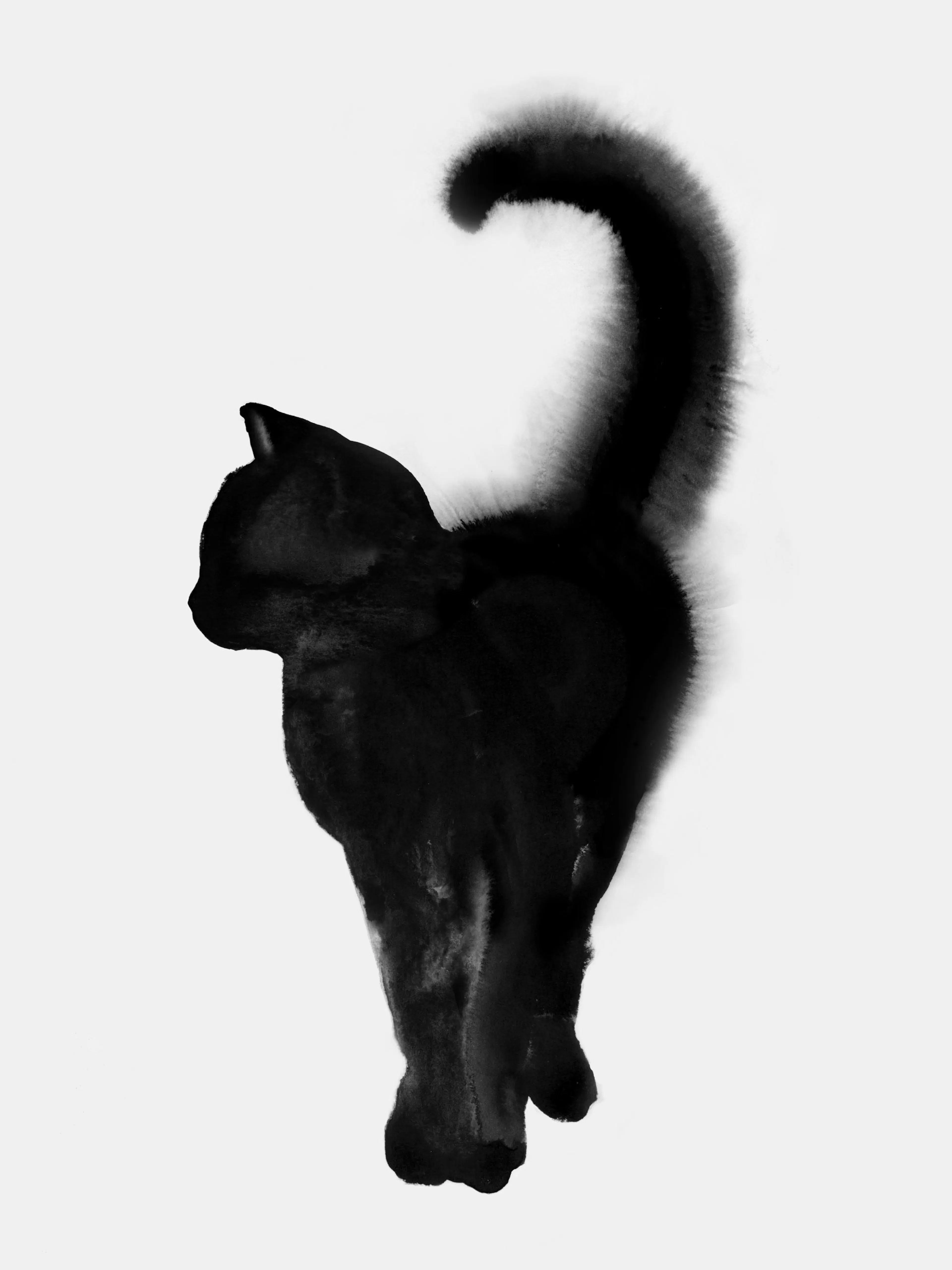 Handmålad svart katt i akvarellstil, med mjukt suddiga konturer mot vit bakgrund. Gråskala, svartvitt djurmotiv.