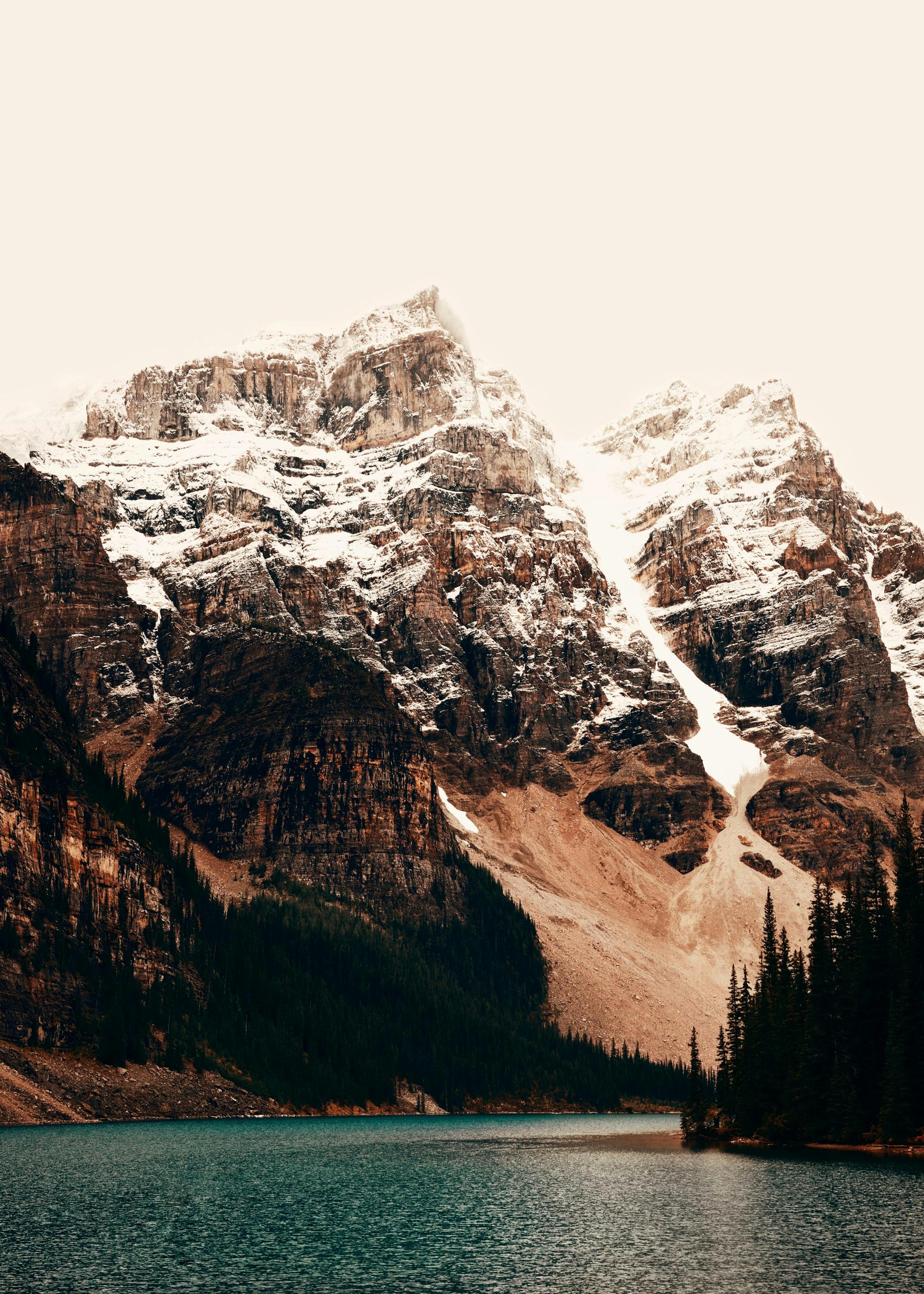 Mountain Lake Poster 0