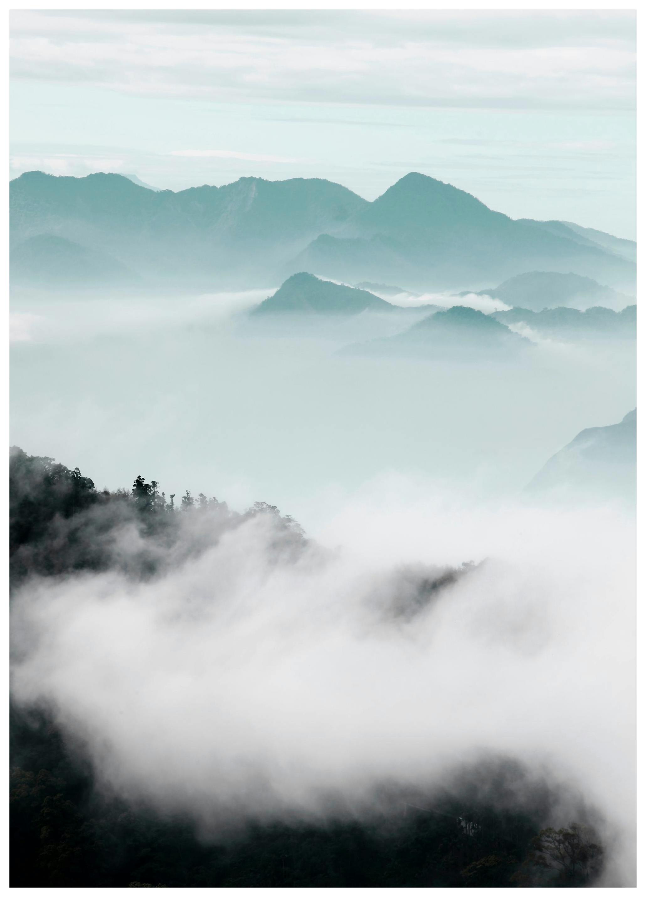 Cloud Mountains Poster (50x70 cm)