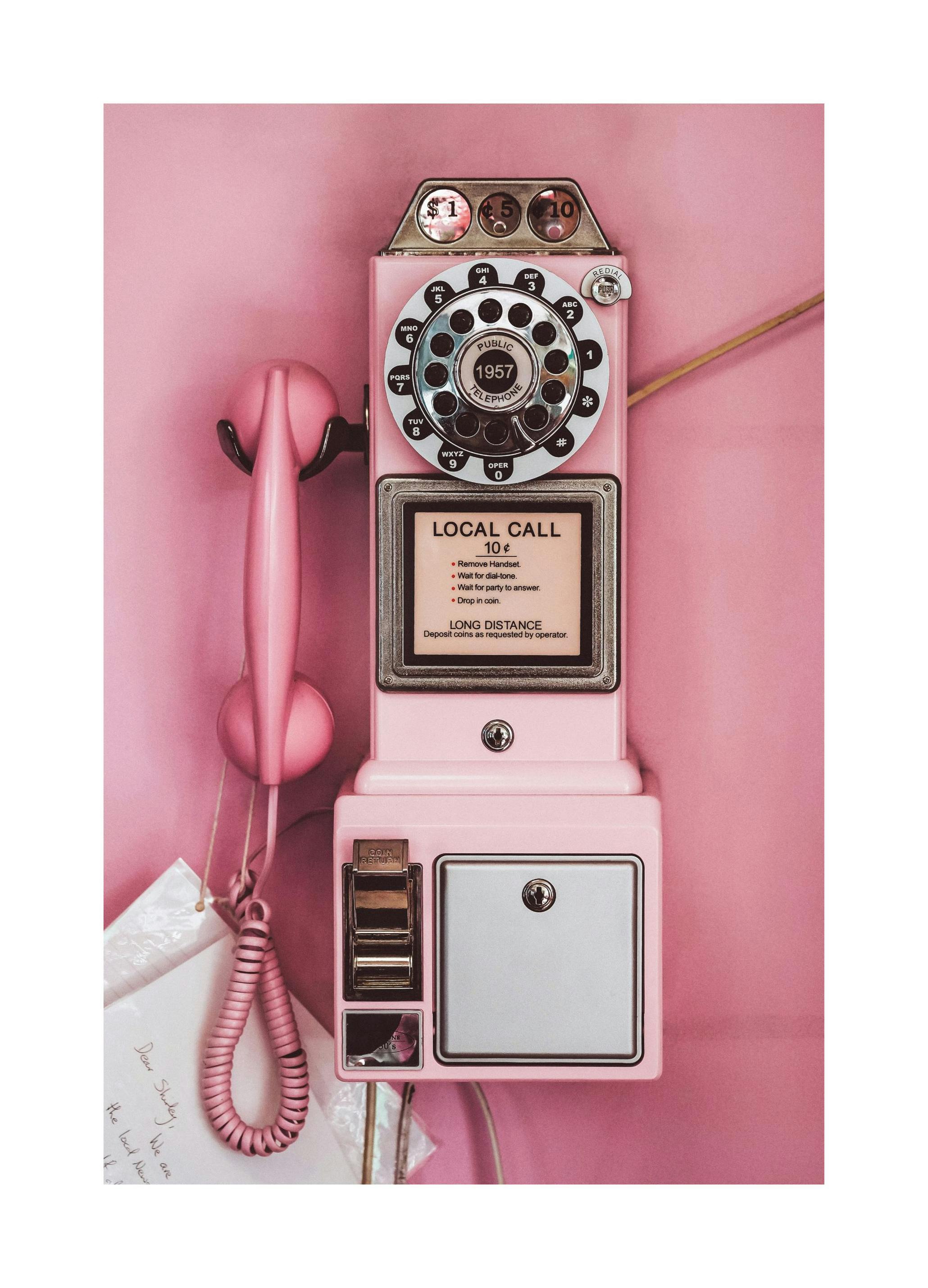 Pink Pay Phone Plakat (30x40 cm)- Plakaty retro