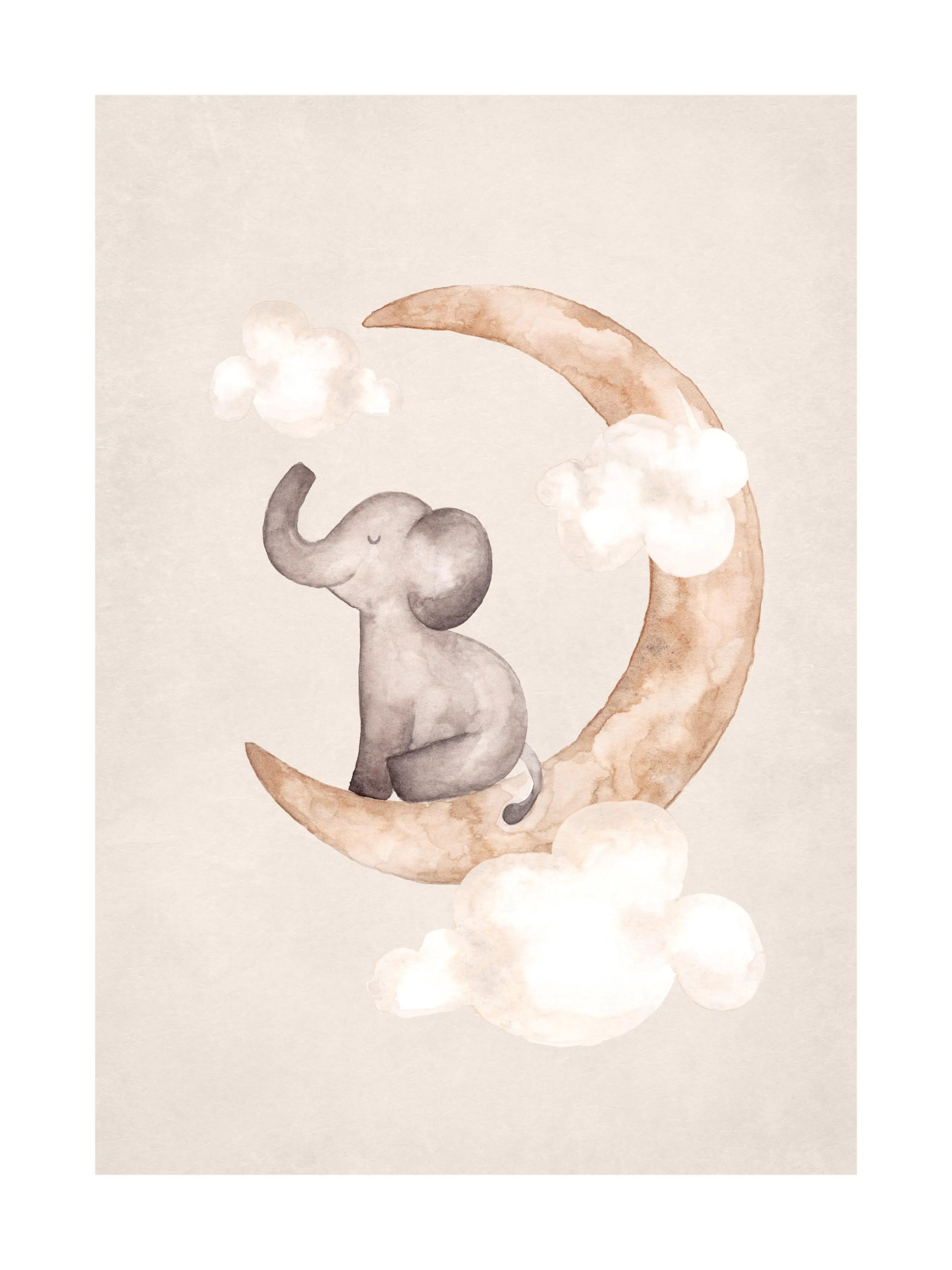 Affiche dun éléphanteau gris souriant assis sur une lune beige avec des nuages, sur fond clair. Typographie illustrée.
