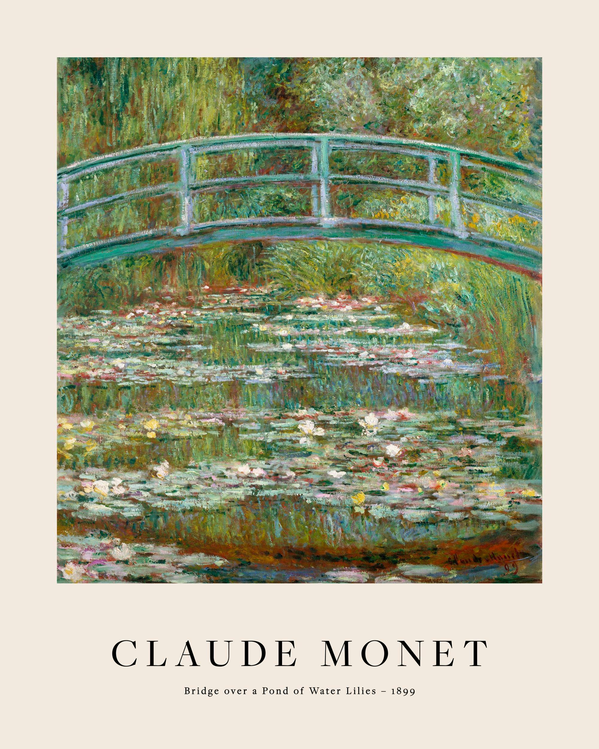 Affiche de lœuvre de Monet, Le Pont japonais, représentant un pont vert au-dessus dun étang de nénuphars, typographie en bas.