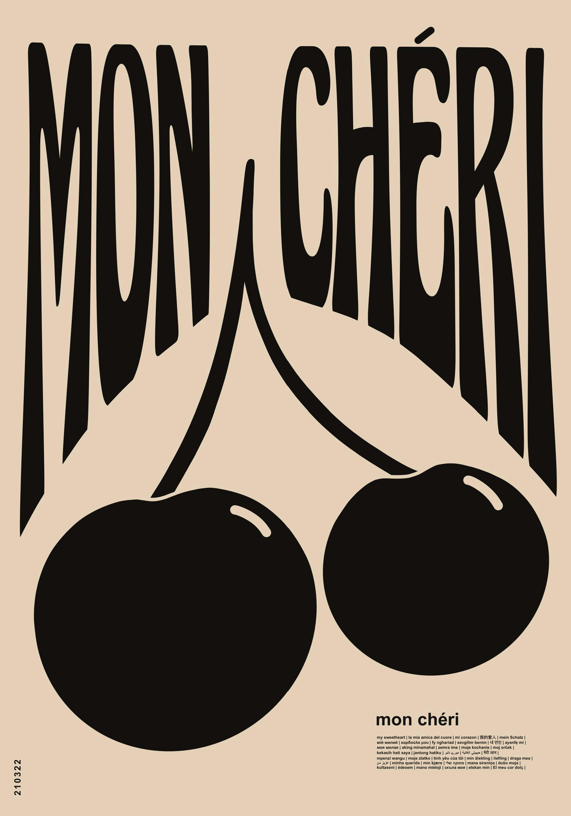 Svartvita körsbär på beige bakgrund med texten Mon Chéri ovanför, ett köksmotiv av Nephthys Foster.