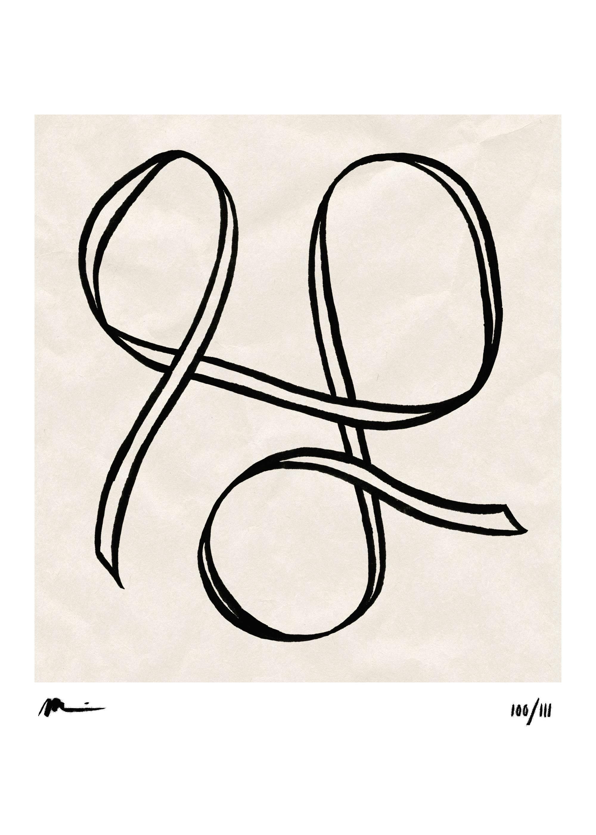 Póster de boceto de cinta negra serpenteante sobre fondo beige, arte moderno de línea minimalista.