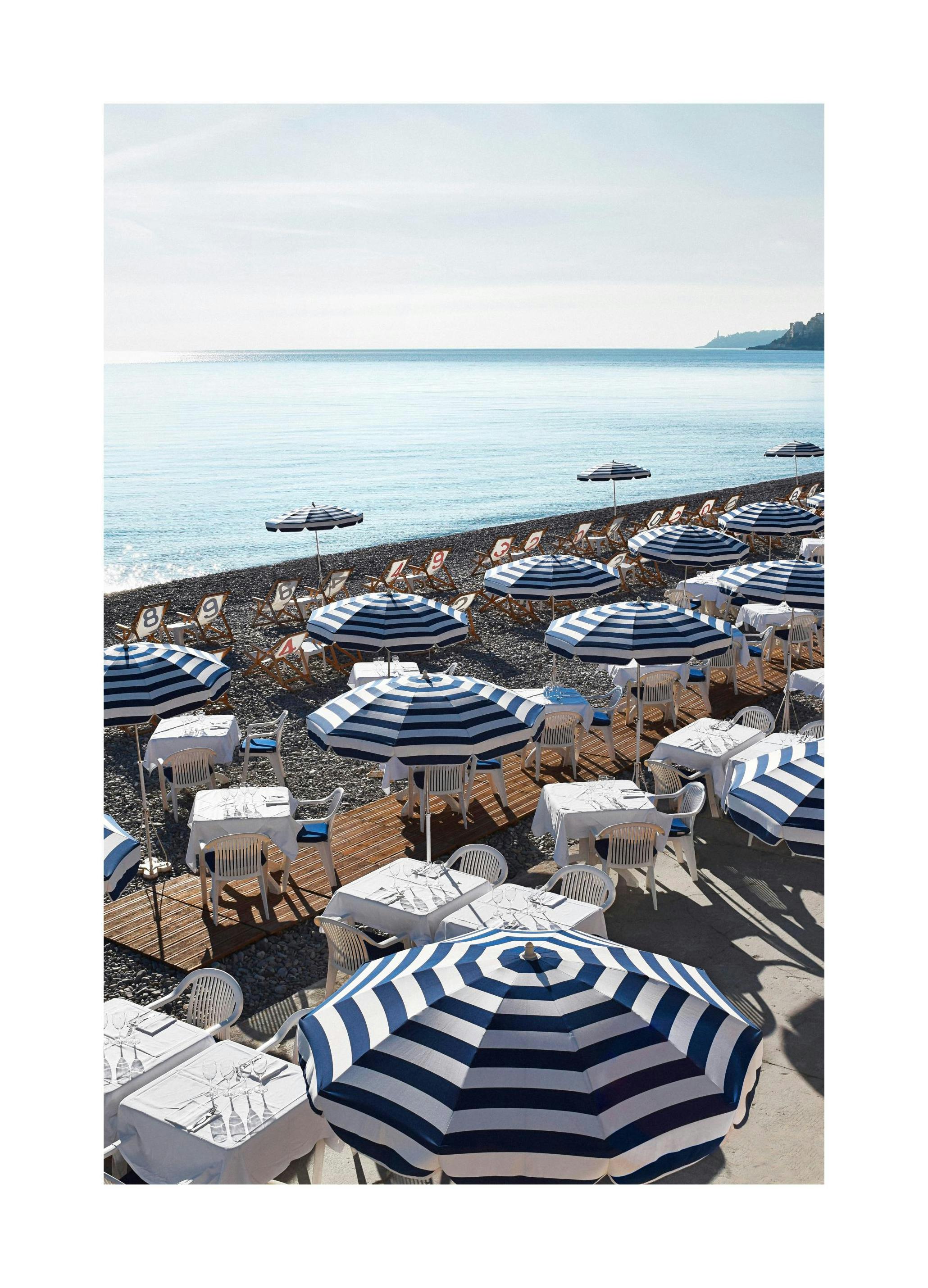 Striped Beach Umbrellas Poster (30x40 cm) -  Poster mit Strandmotiven