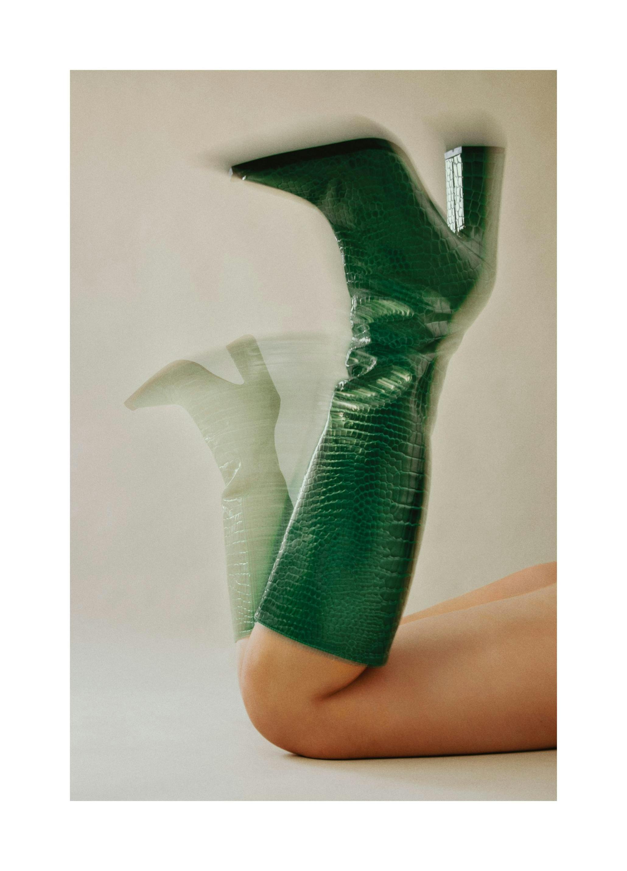 Green Boots Poster (50x70 cm)