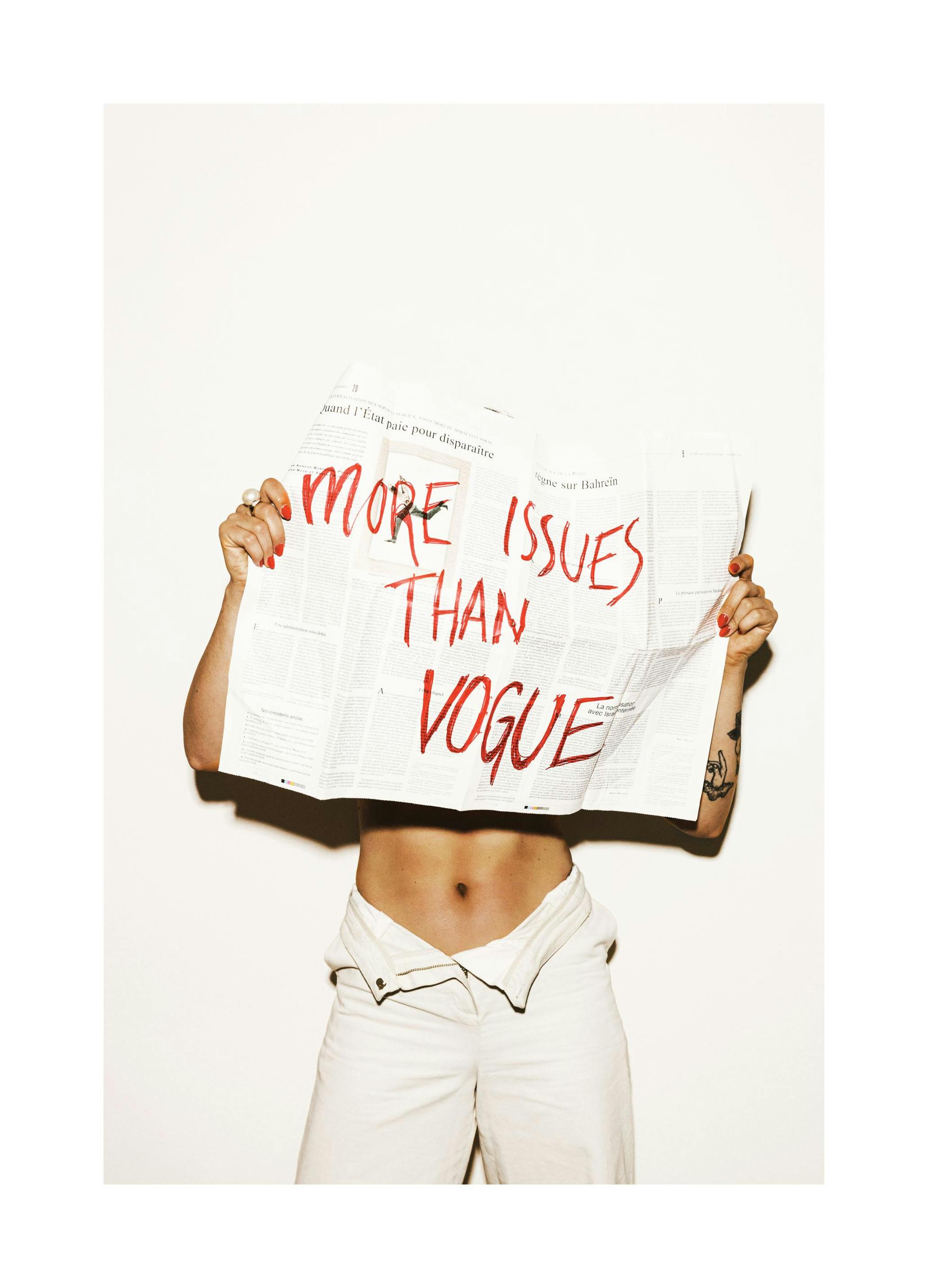 More Issues than Vogue Poster (30x40 cm)