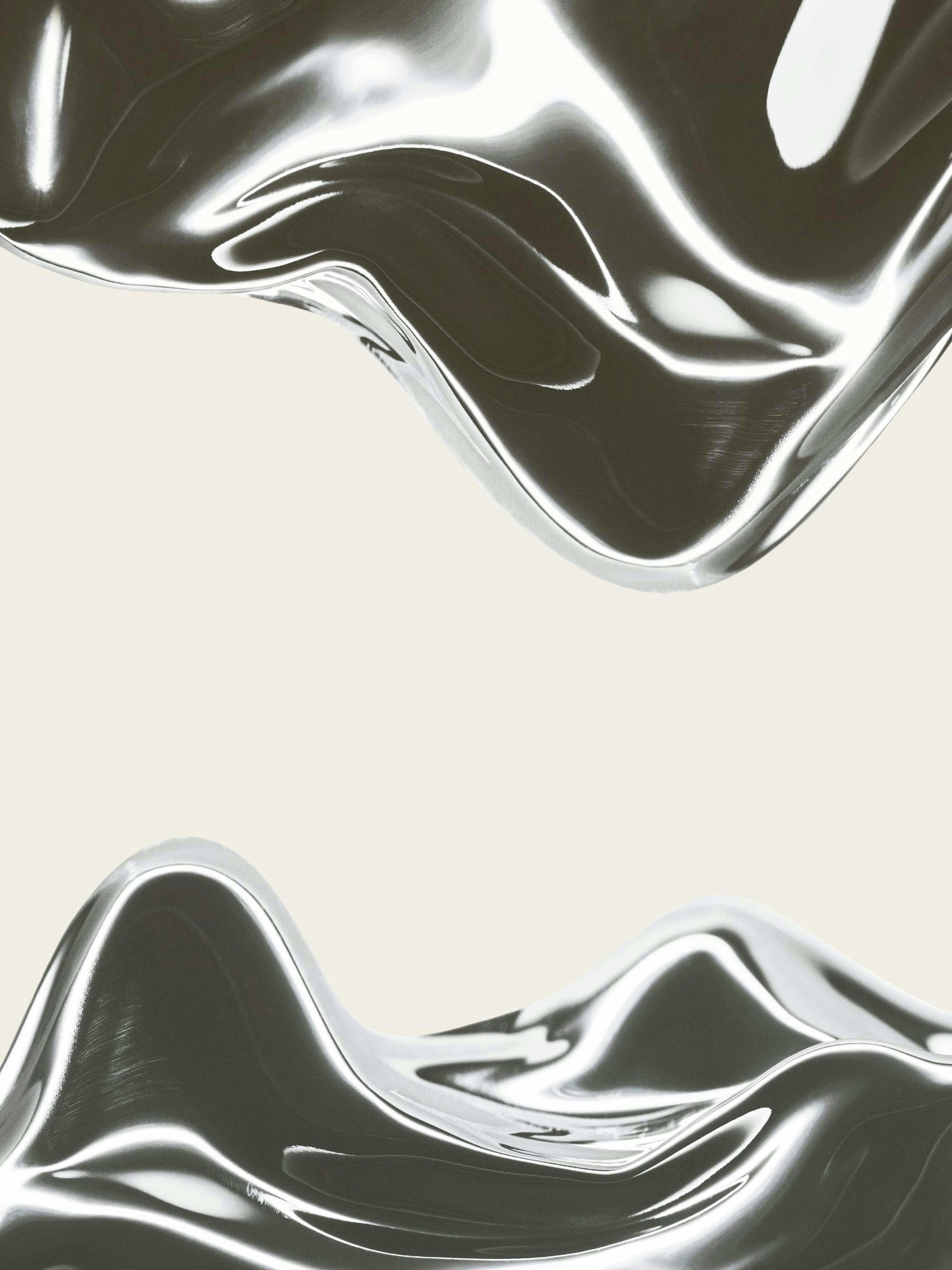 Poster mit glänzenden, fließenden metallischen Formen in Grau und Weiß auf hellem Hintergrund, moderner Kunststil.