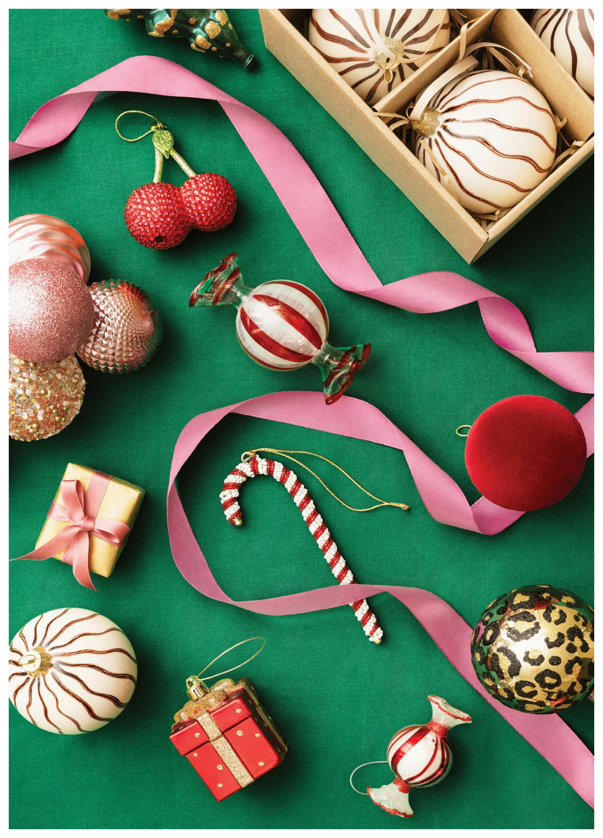 Prints - Christmas Decorations Print (50x70 cm) - Holiday Prints