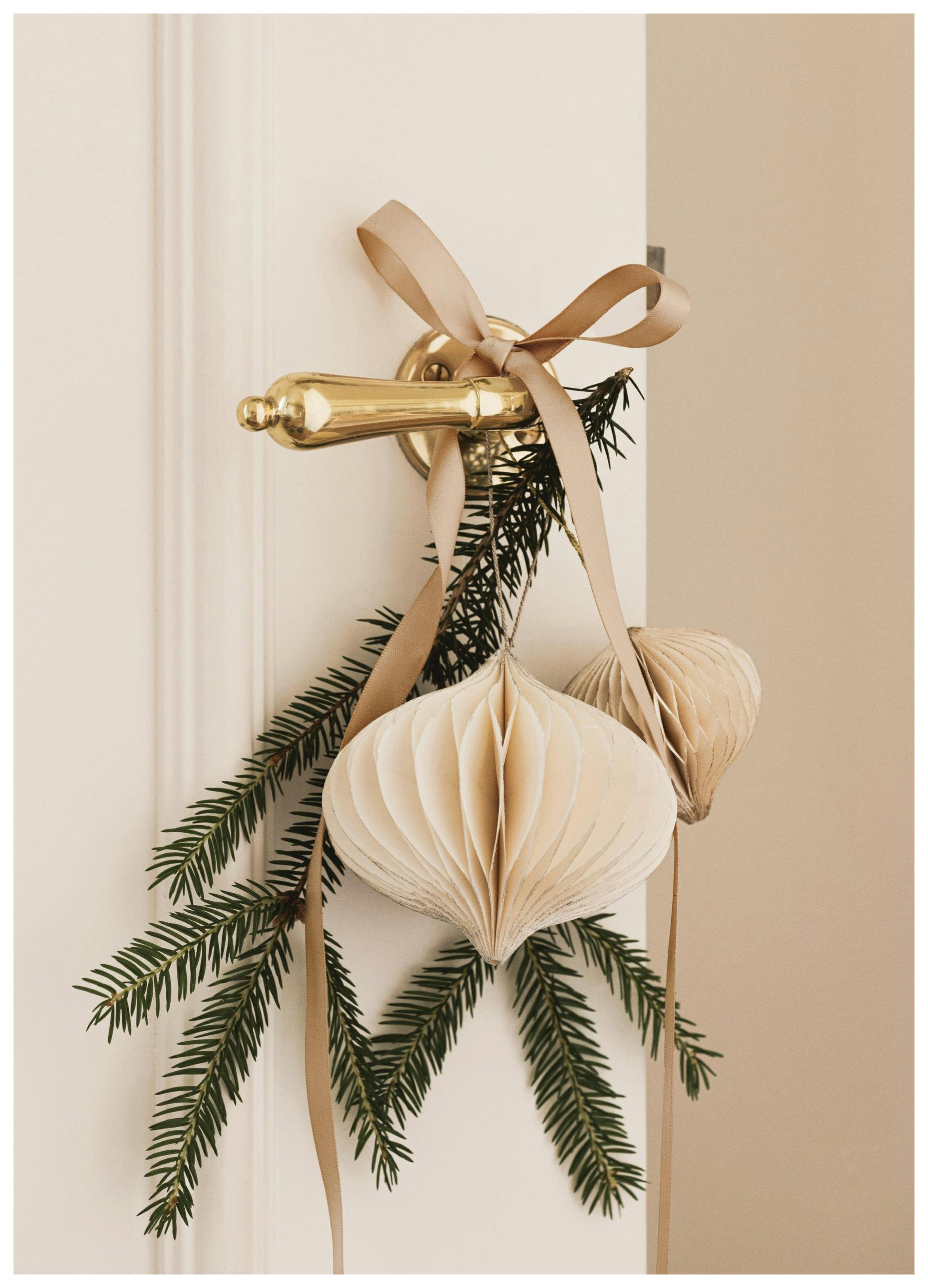 Prints - Decorated Door Print (13x18 cm) - Holiday Prints