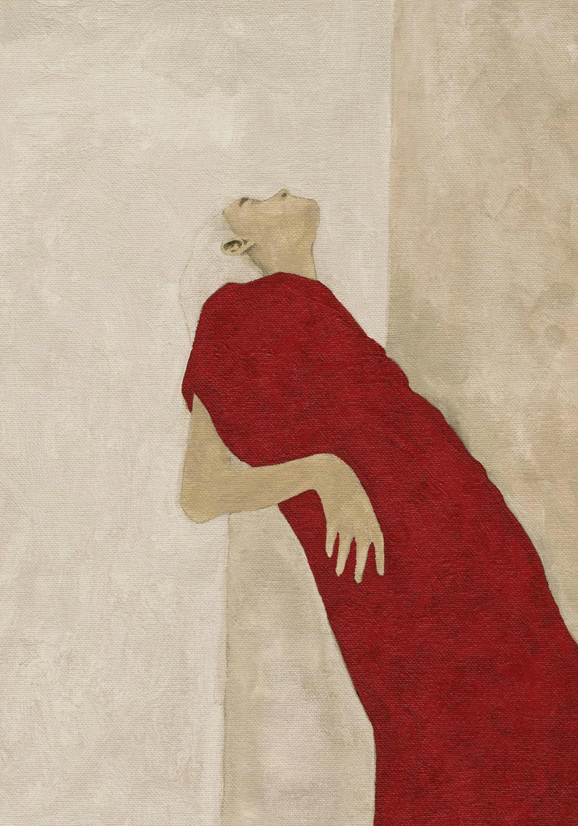 Poster av en person i röd klänning som lutar sig mot en vägg, med ansiktet vänt uppåt.