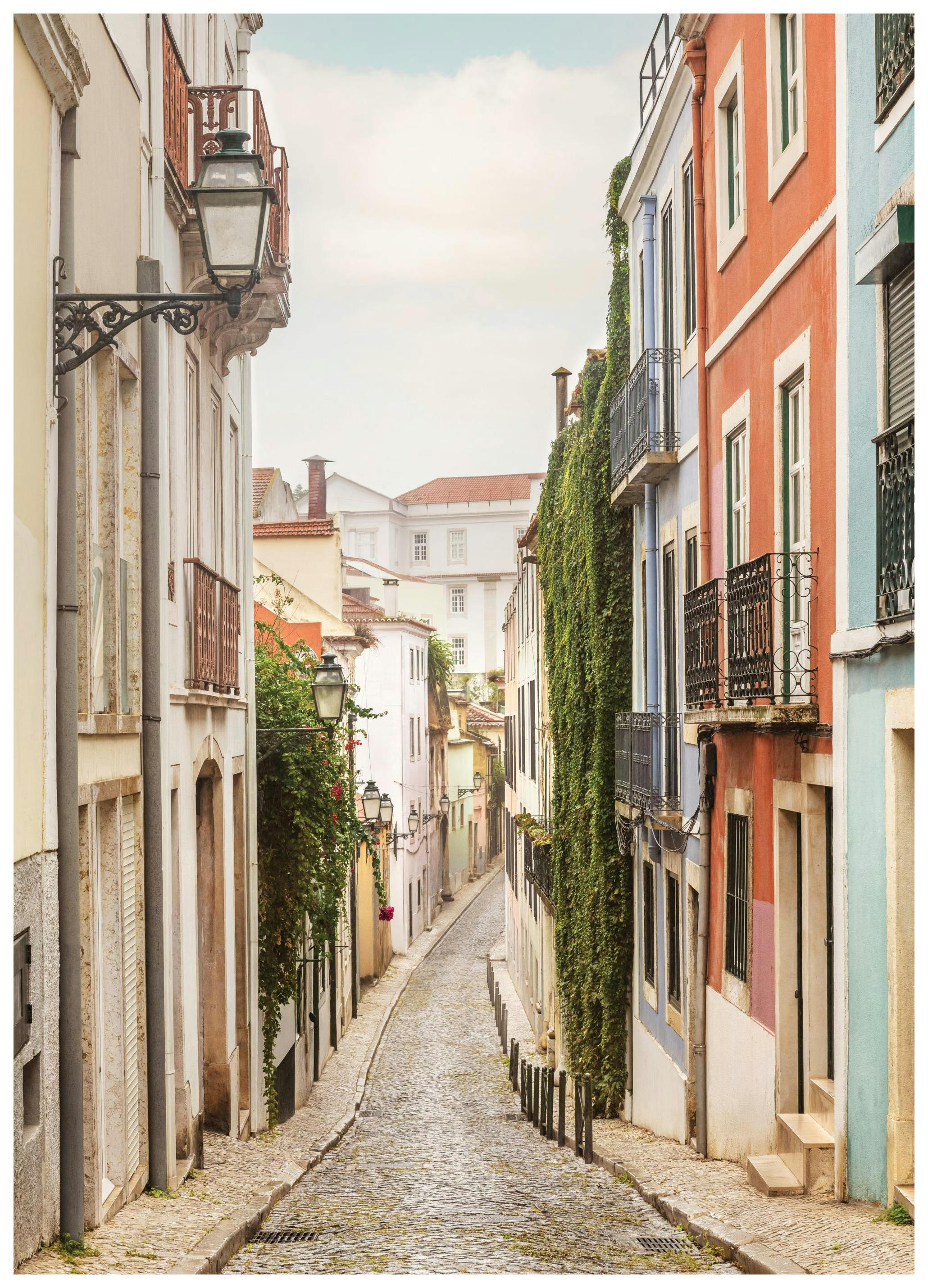 Lisbon Alley Poster (50x70 cm) - Architectuur