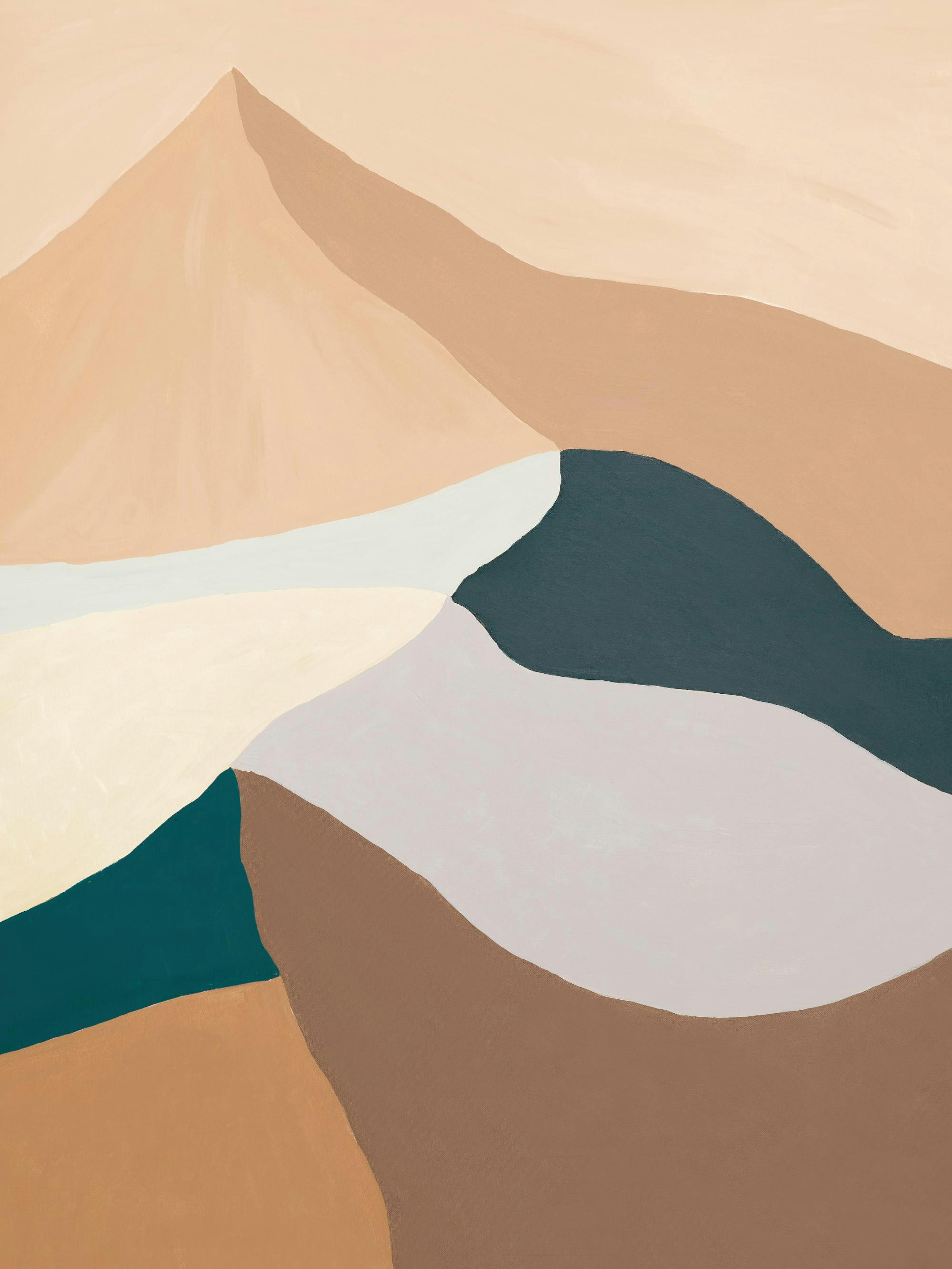 Abstraktes Brekka Poster mit geschwungenen Formen in Beige, Braun, Weiß und Dunkelgrün, die eine friedliche Berglandschaft bilde