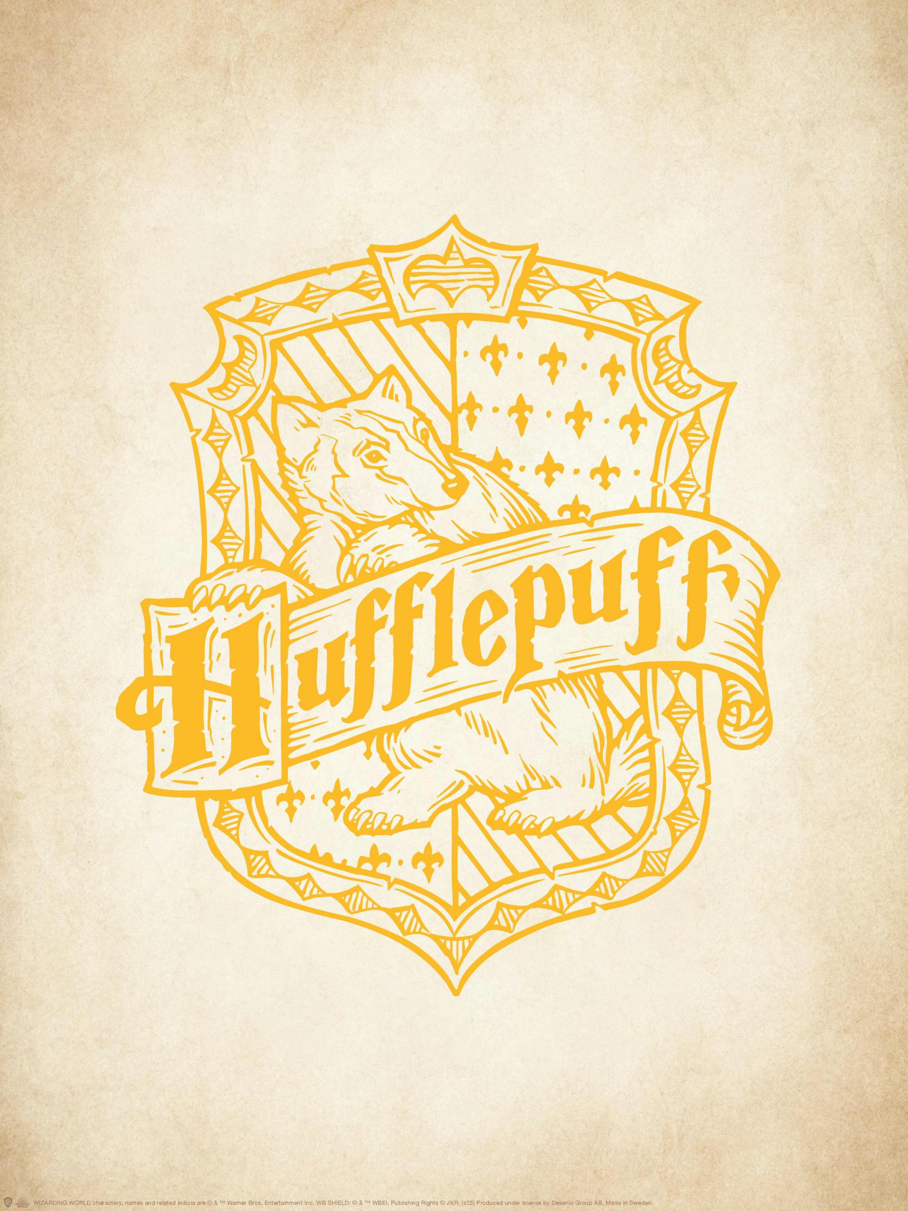 Affiche Harry Potter vintage avec lécusson de Poufsouffle en typographie jaune et un blaireau sur fond beige.