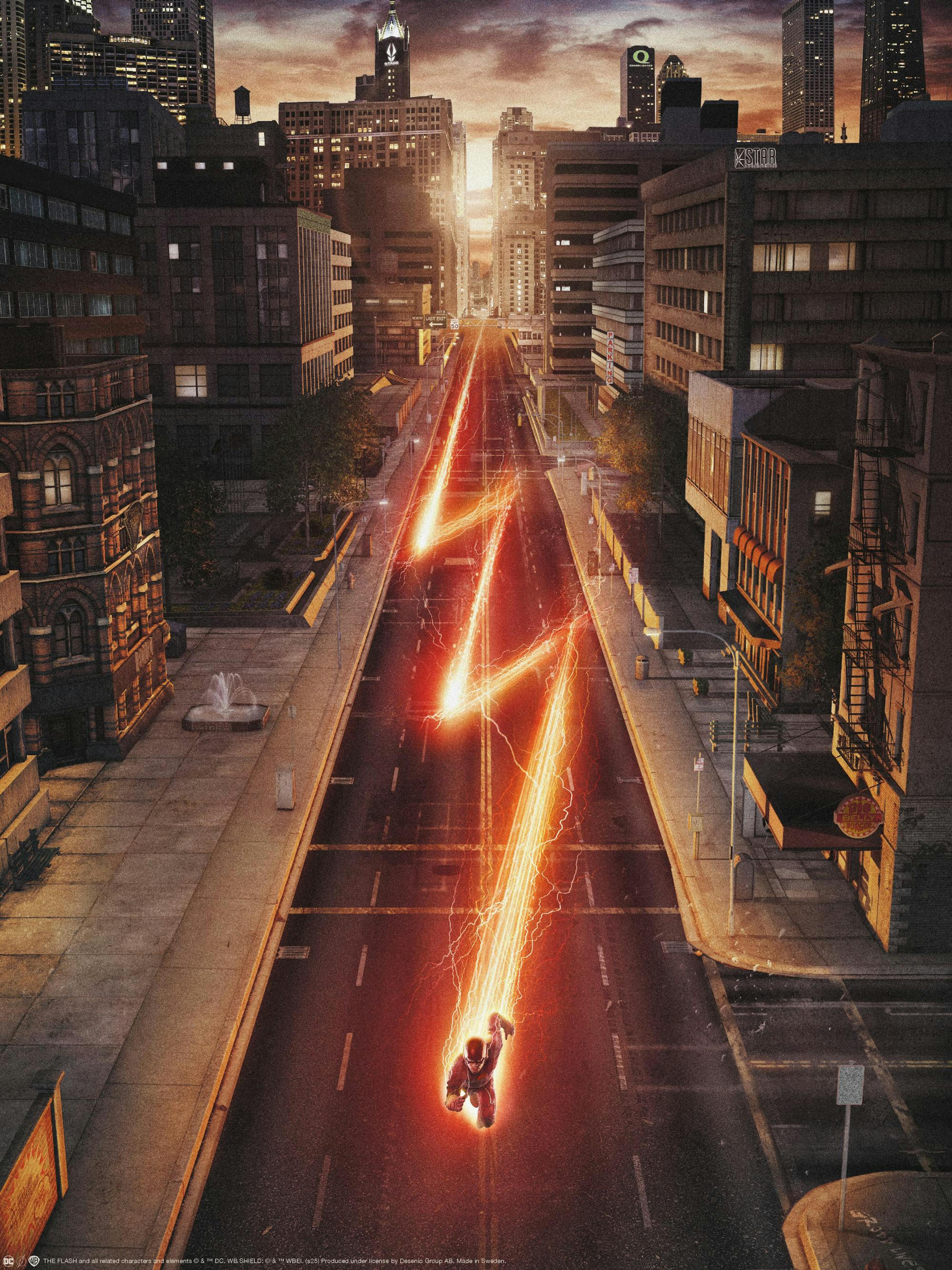 Poster The Flash che corre a Central City, scia di fulmini rossi e arancioni sulla strada.