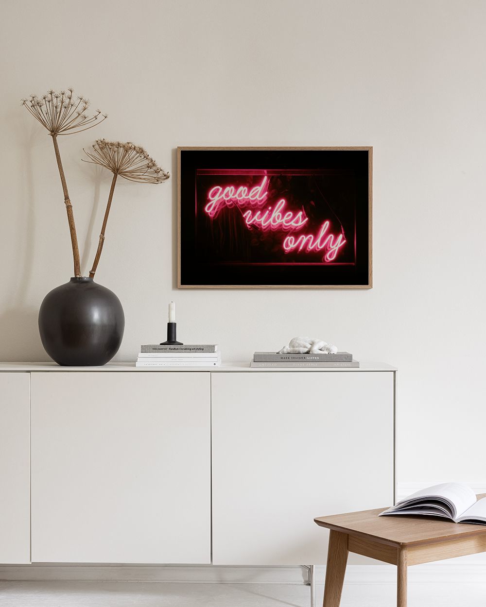 Good Vibes Neon Poster - Inspirerende Wanddecoratie | Desenio