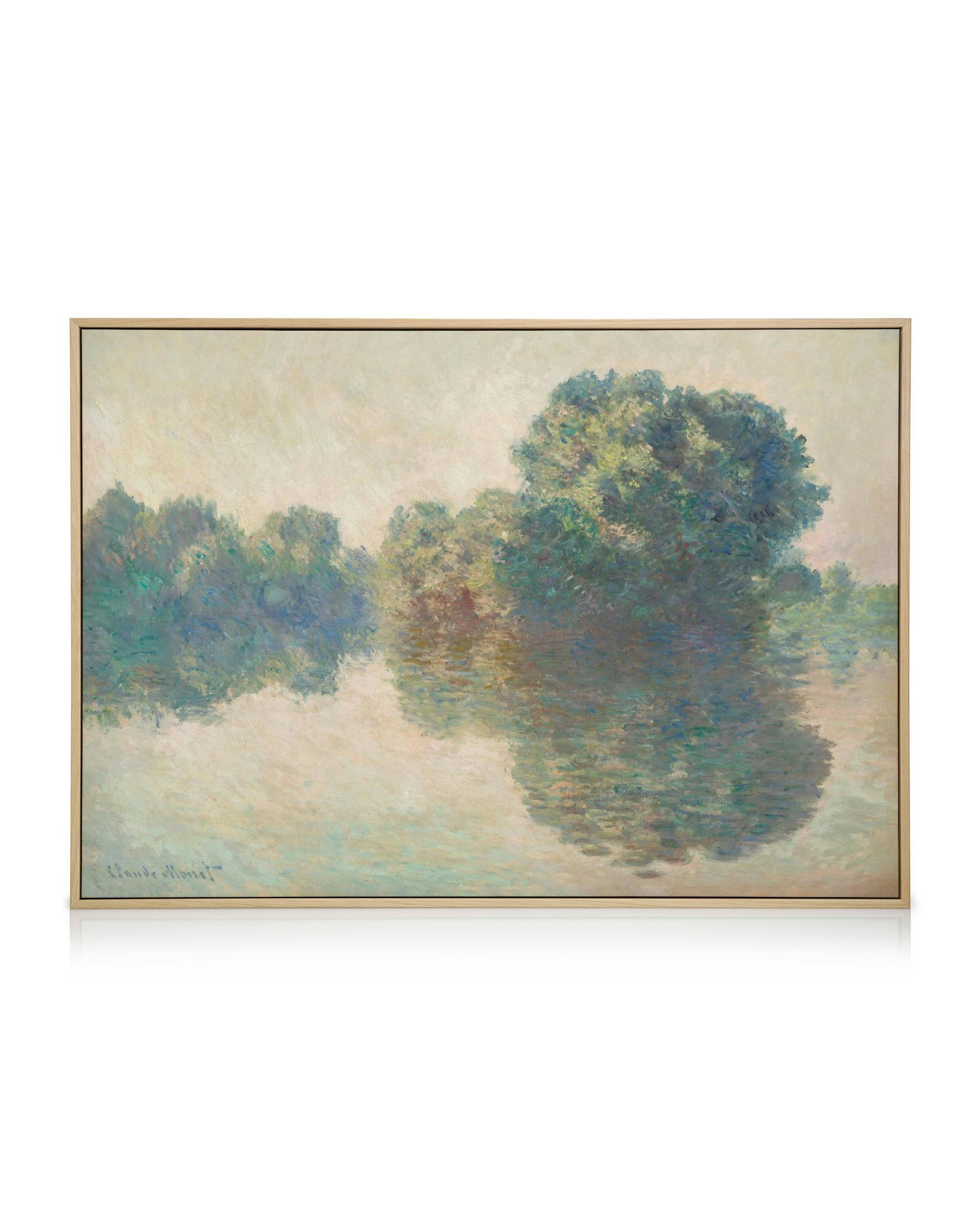 Toile de Monet, la Seine à Giverny, avec des arbres verts et bleus se reflétant dans leau aux couleurs pastel.