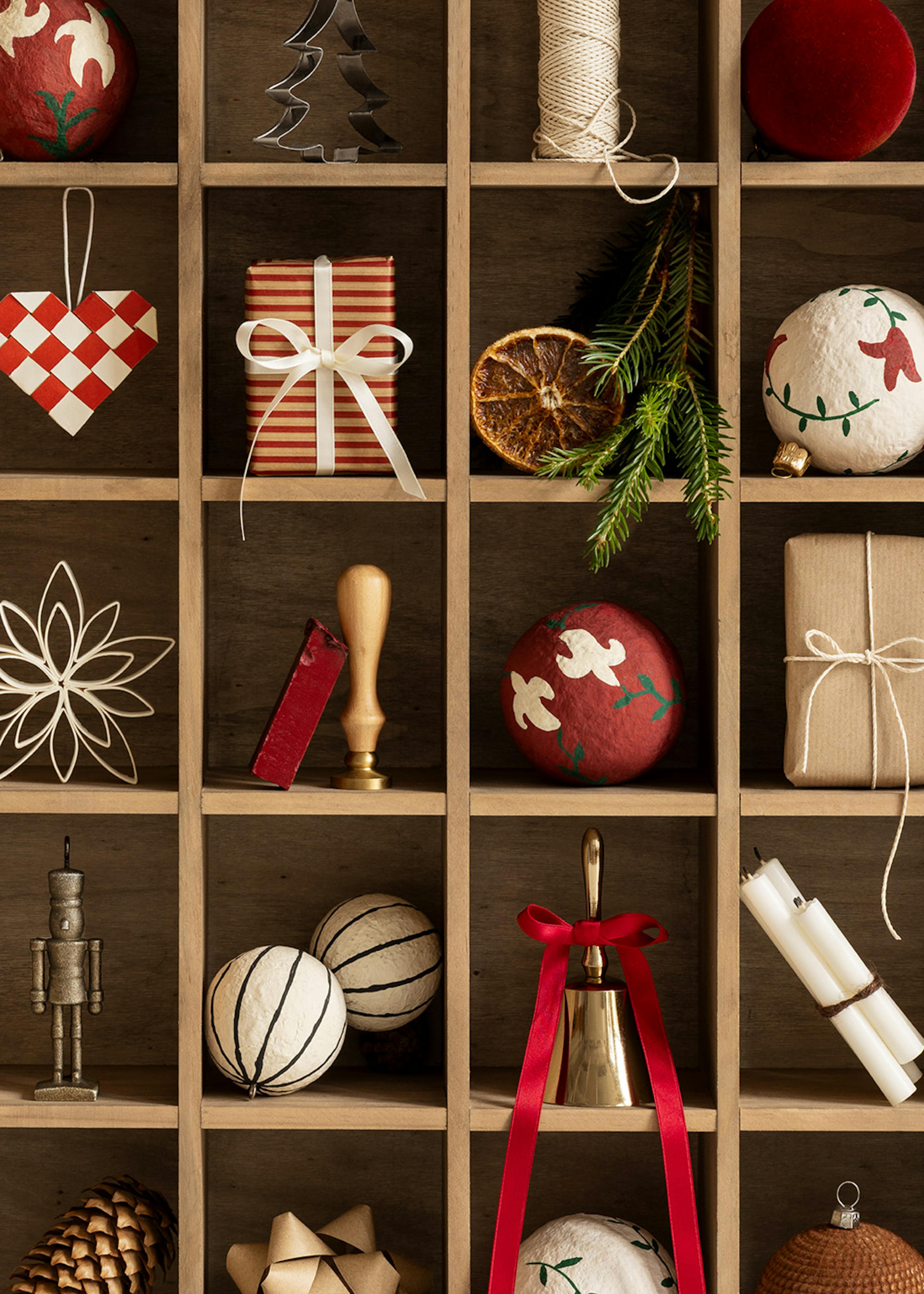 The Christmas Cabinet Poster 0