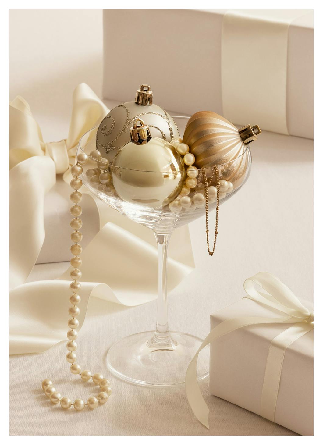 Prints - Bubbly Baubles Print (13x18 cm) - Holiday Prints