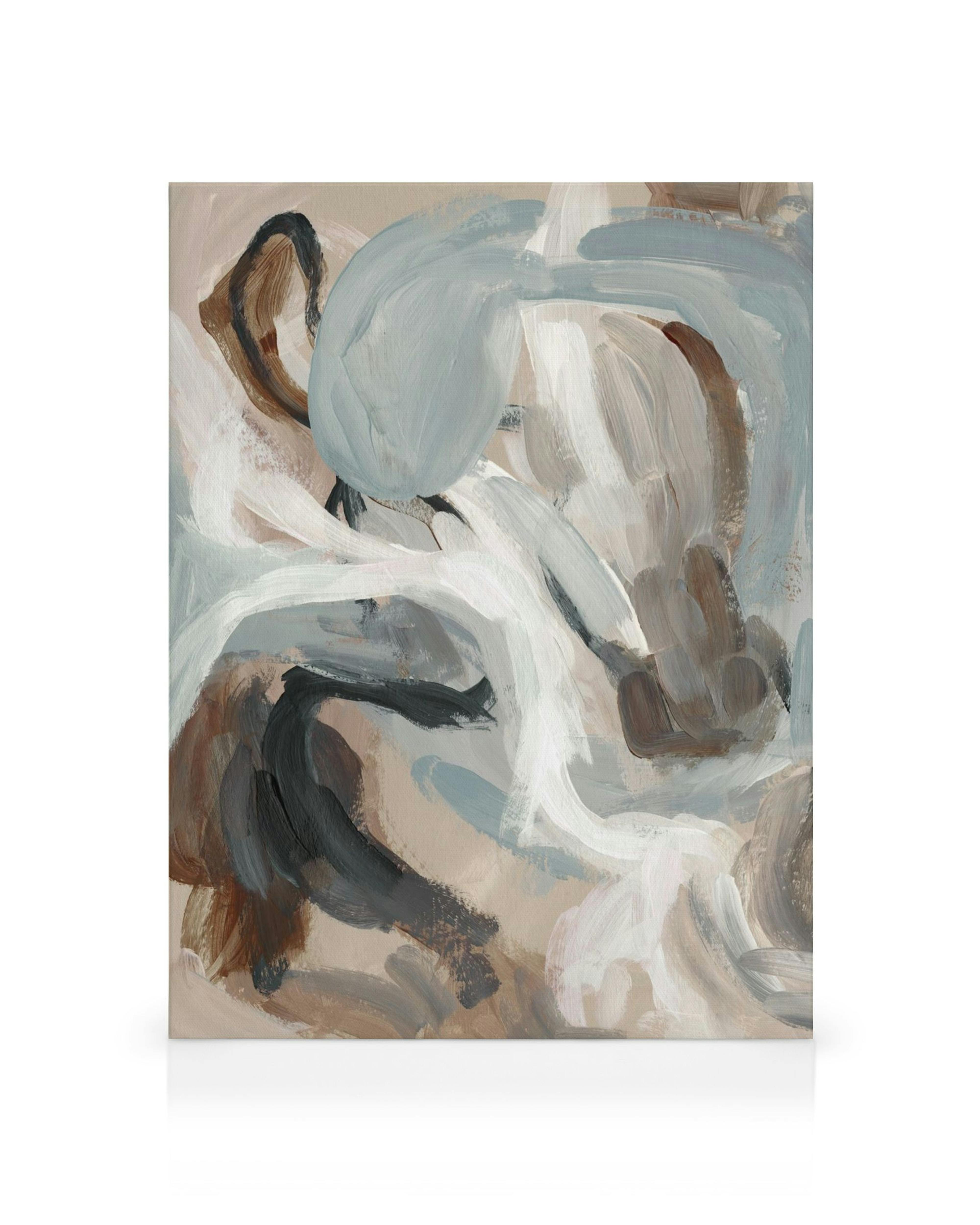Abstract canvas met organische vormen in wit, bruin, grijs en lichtblauw tinten op een beige achtergrond.