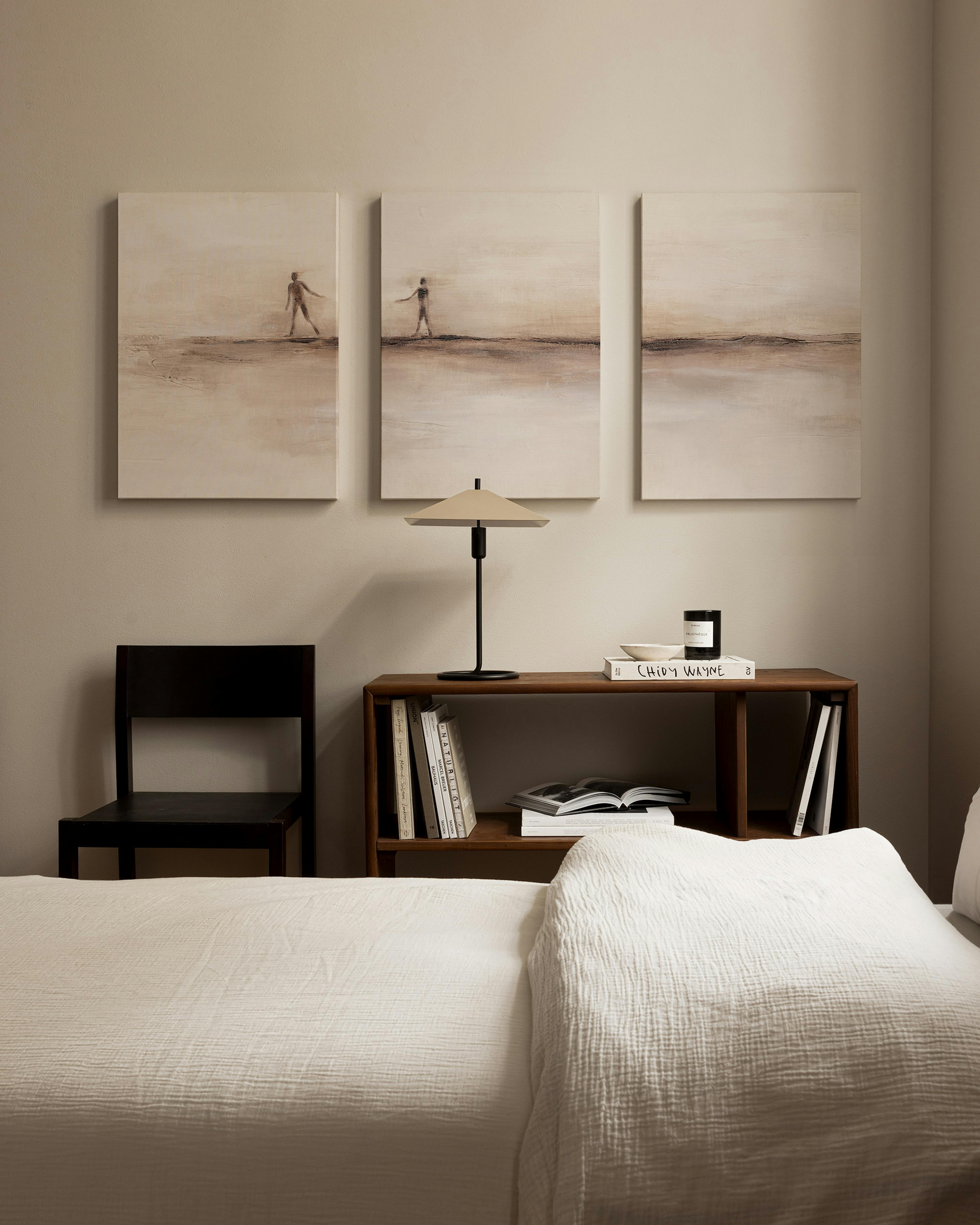 Figures on the Horizon Trio de Toiles 0