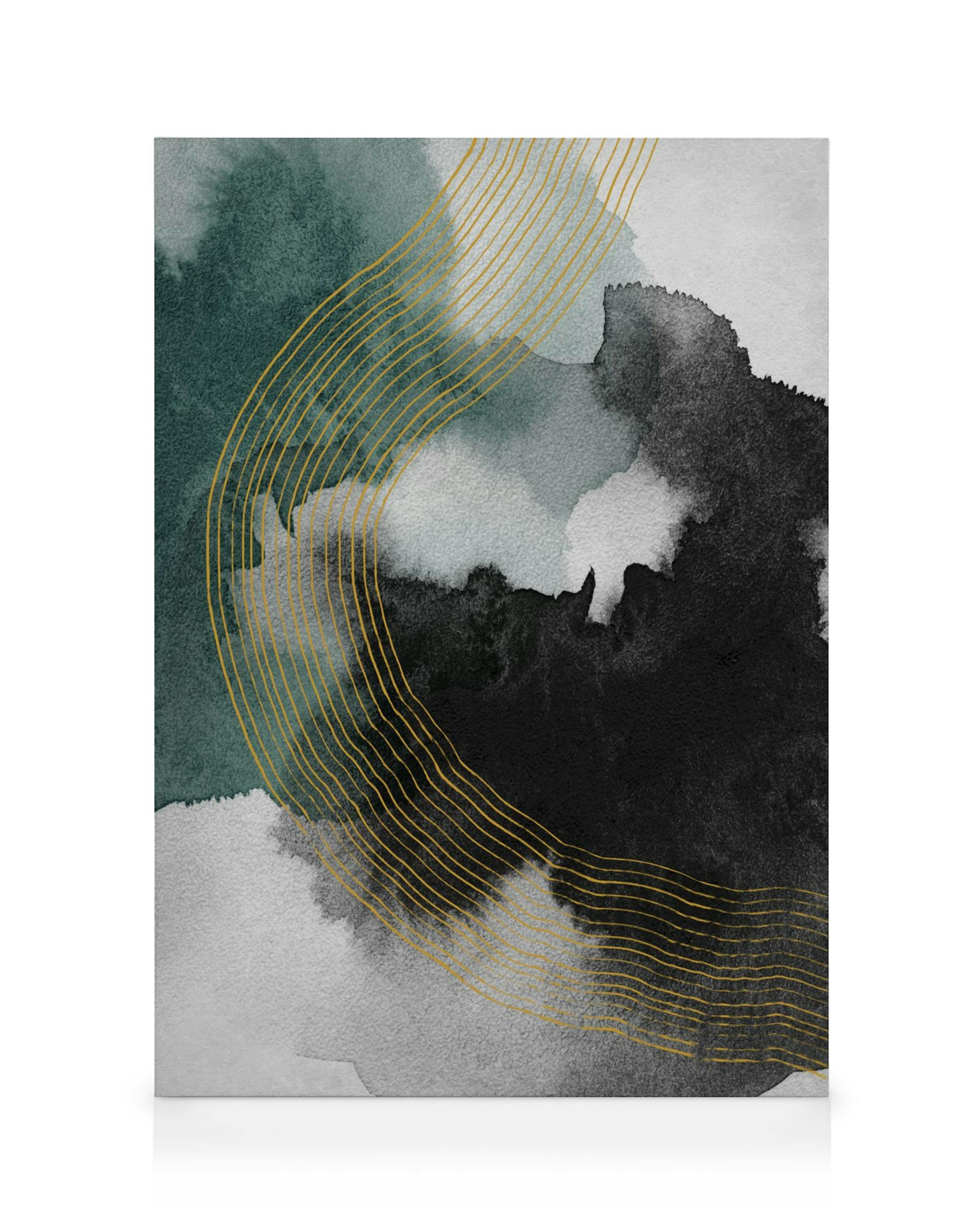 Abstrakt lærred med akvarelmaling i grønne, grå og sorte nuancer, prydet med buede, guldfarvede linjer.