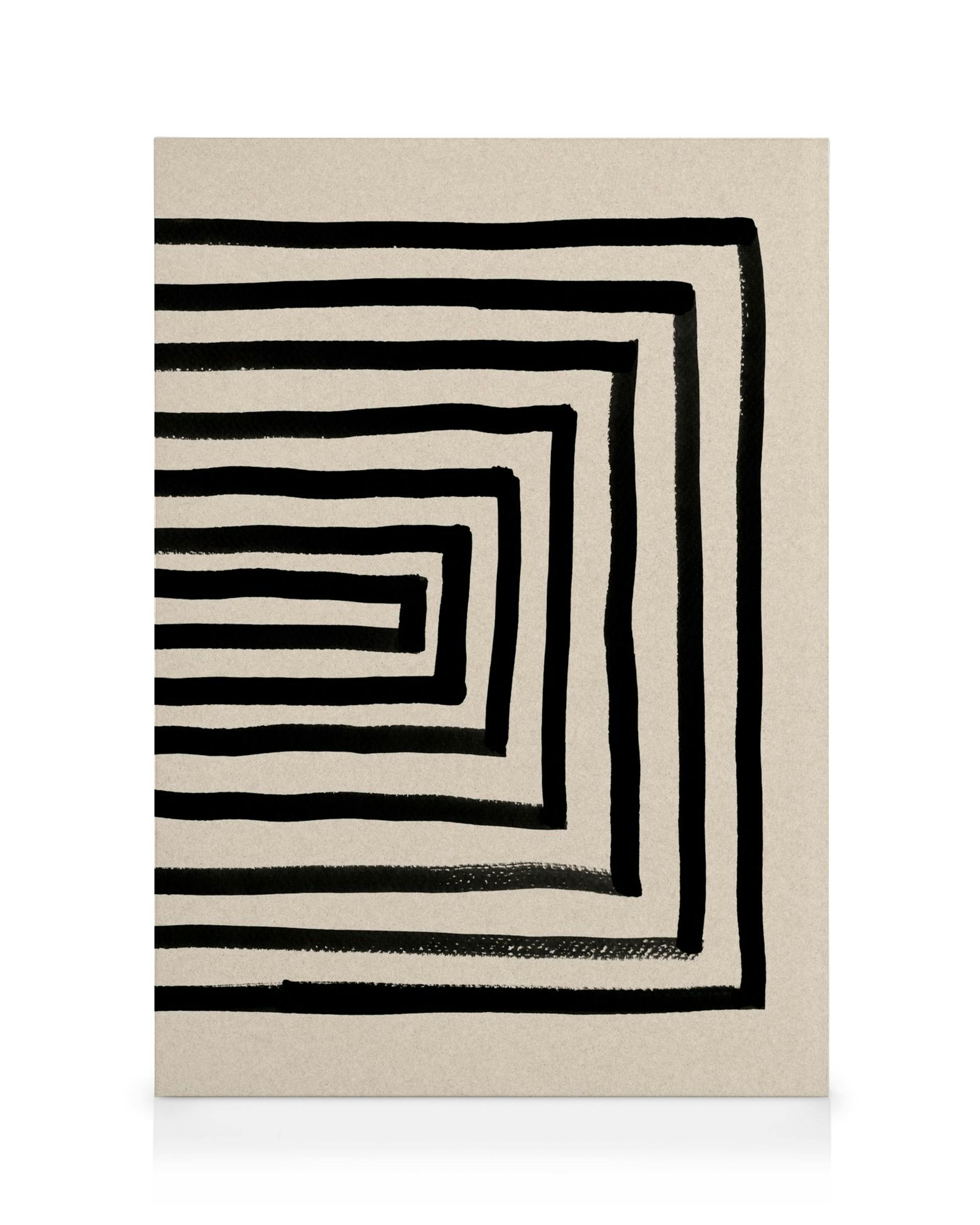 Tela com padrão de espiral quadrada em tinta preta sobre fundo bege, pinceladas artísticas.