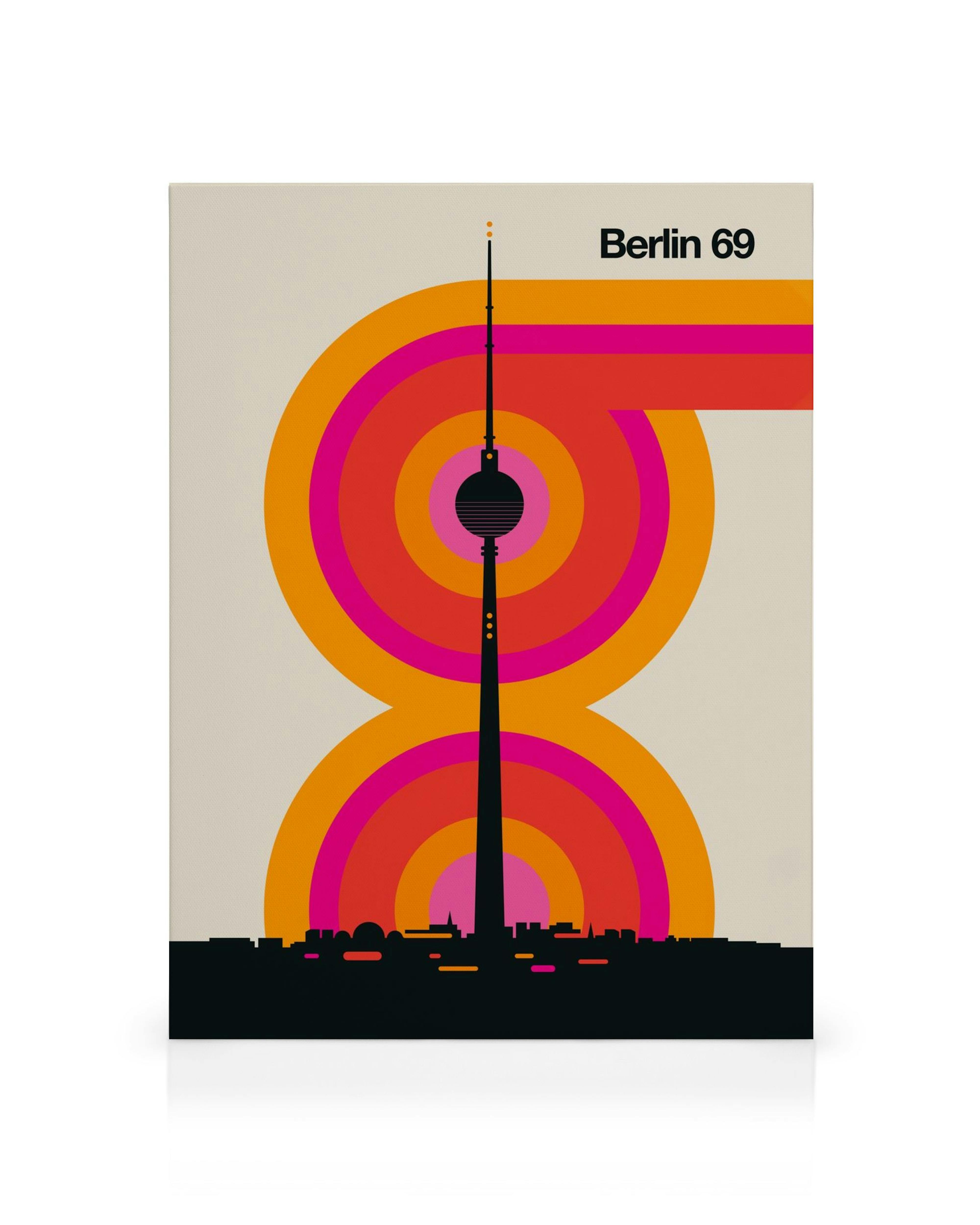 Canvas met Berlijnse TV-toren, oranje en roze concentrische cirkels, skyline in zwart silhouet.