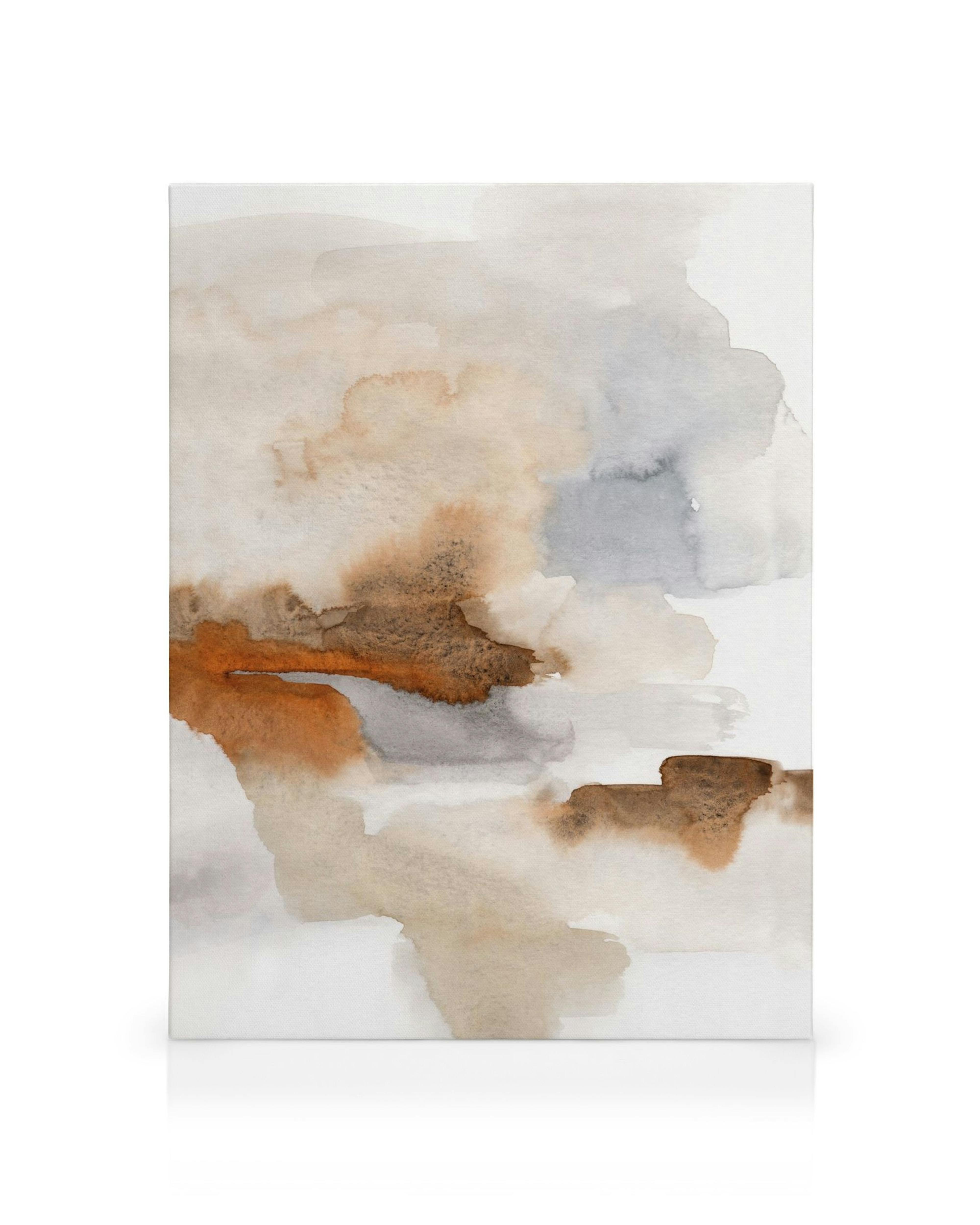 Aquarel canvas met vloeiende vegen in bruin, grijs en wit, een rustig kunstwerk voor elke muur.