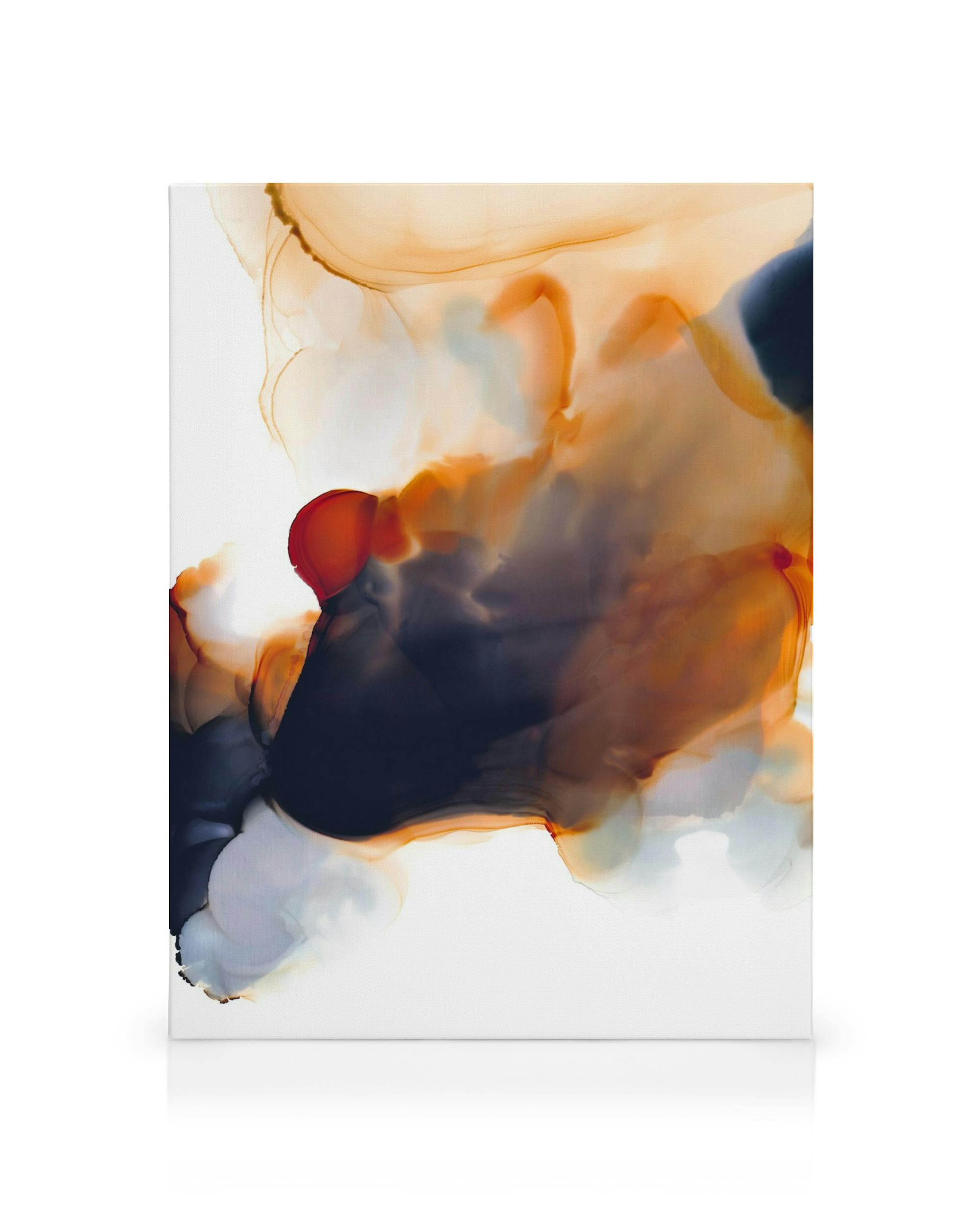 Lienzo abstracto con remolinos fluidos de naranja, negro y blanco, arte de pared moderno.