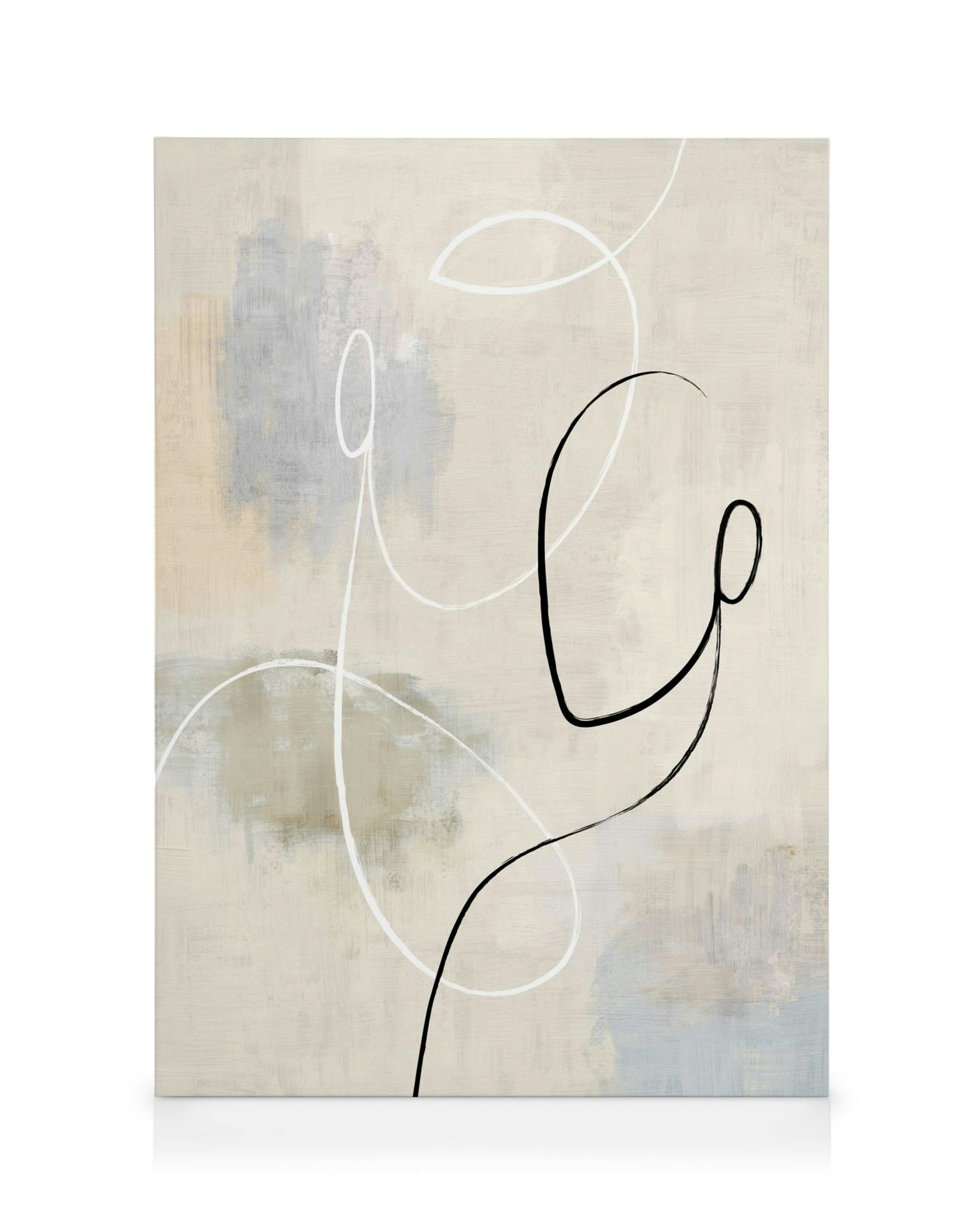 Stampa su tela astratta con sfondo beige, macchie grigie/blu e linee ondulate bianche/nere.