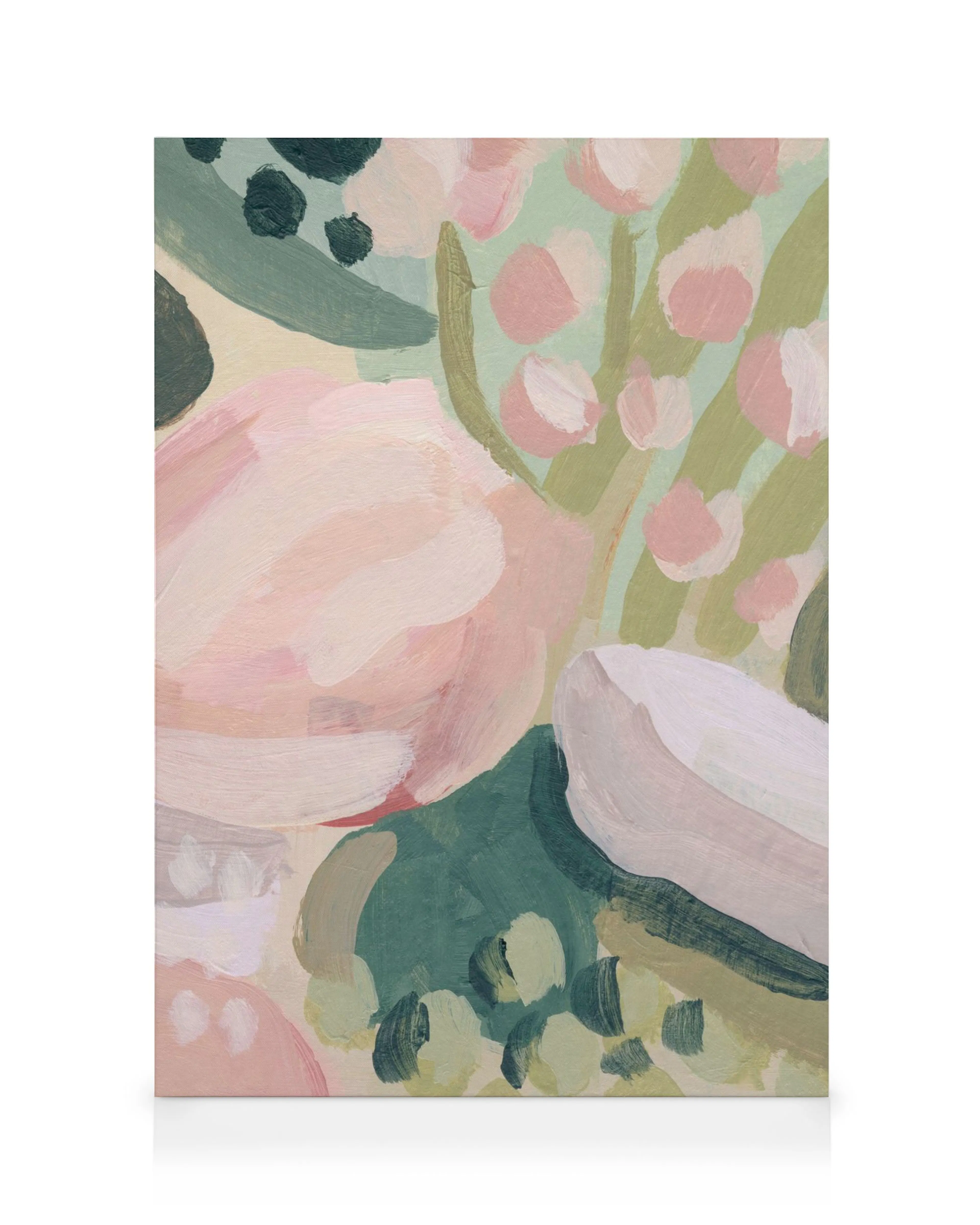 Abstrakt akryltavla med rosa blommor och gröna blad, synliga penseldrag på vit bakgrund, modern blomsterkonst.