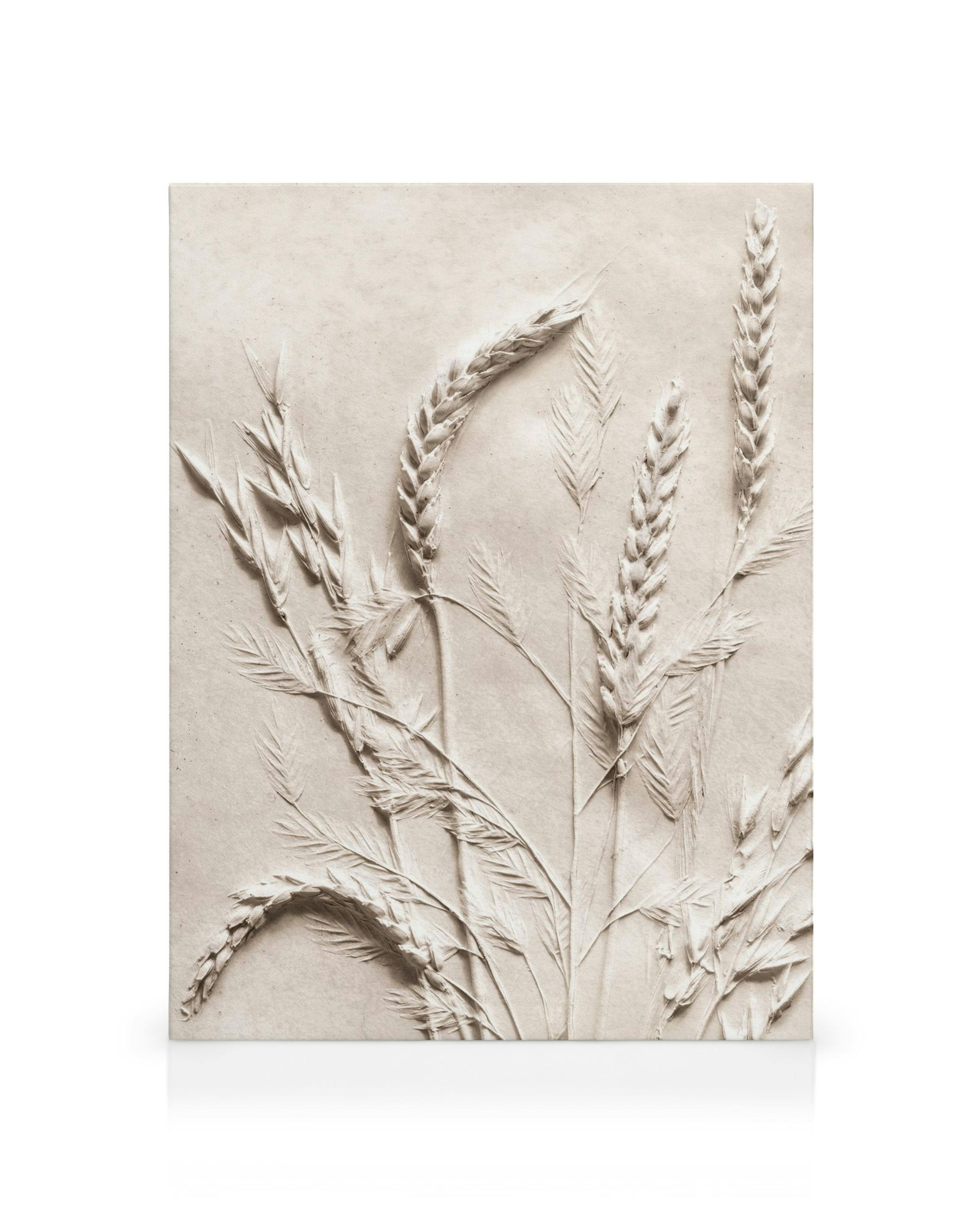 Reliefkonst av veteax i neutrala toner, detaljerad textur av sädesfält, naturinspirerad design för väggdekor.