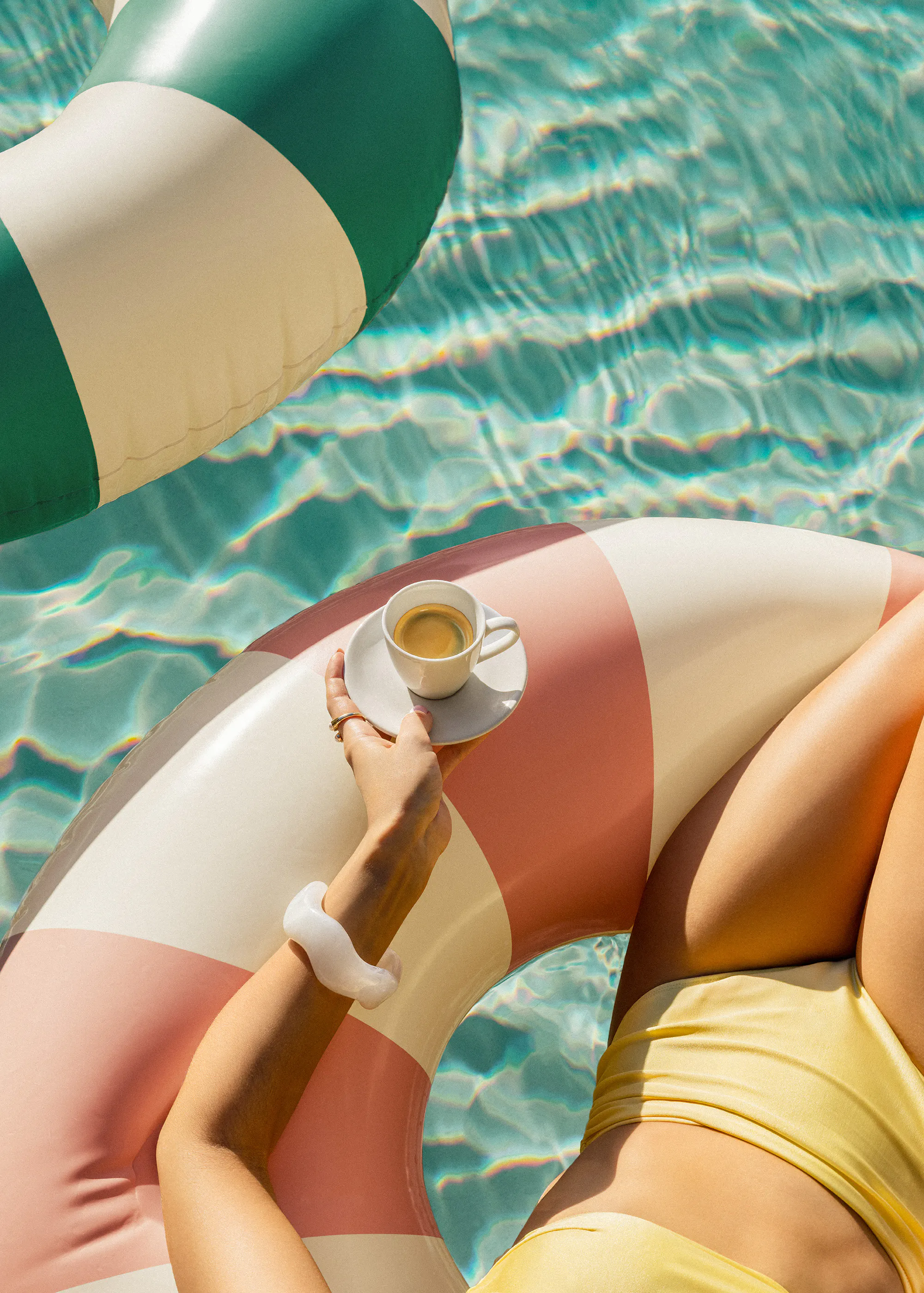 Sunlit Sips Plakat 0