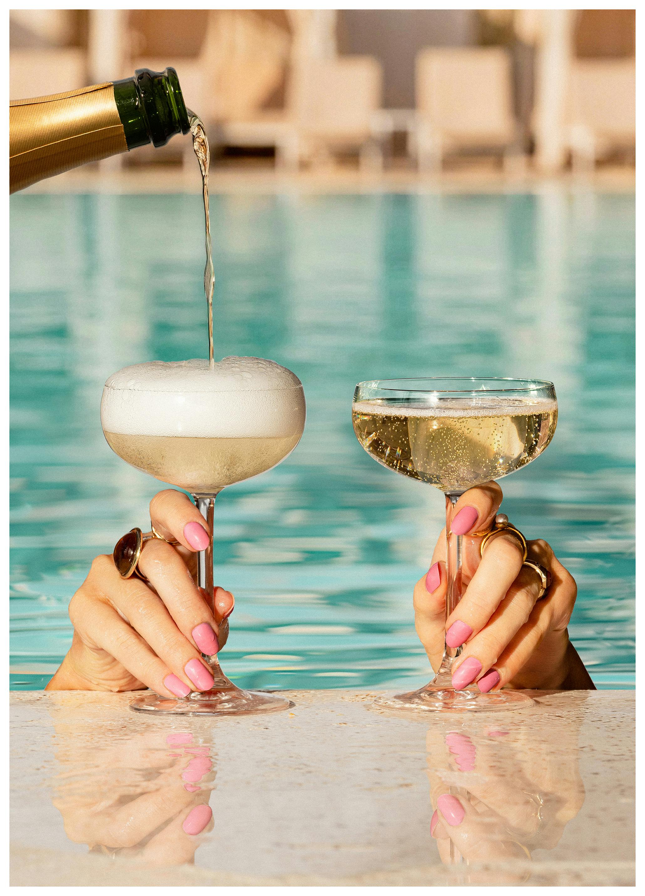 Poolside Toast Poster (100x150 cm)