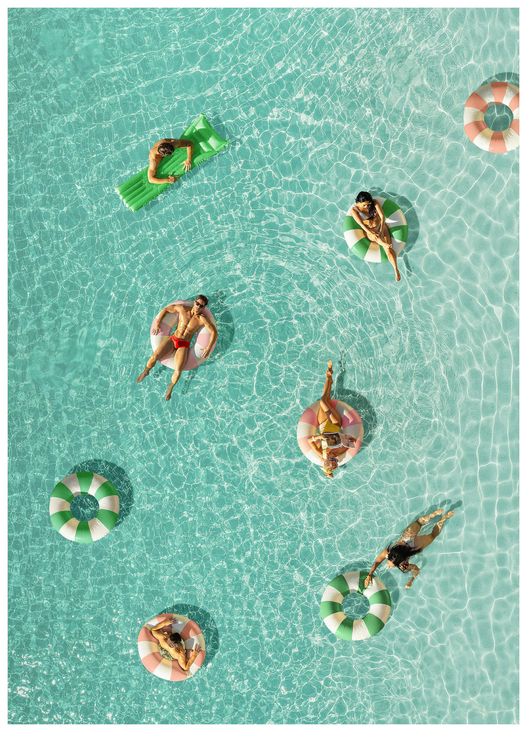 Floating Crowd Poster (50x70 cm)