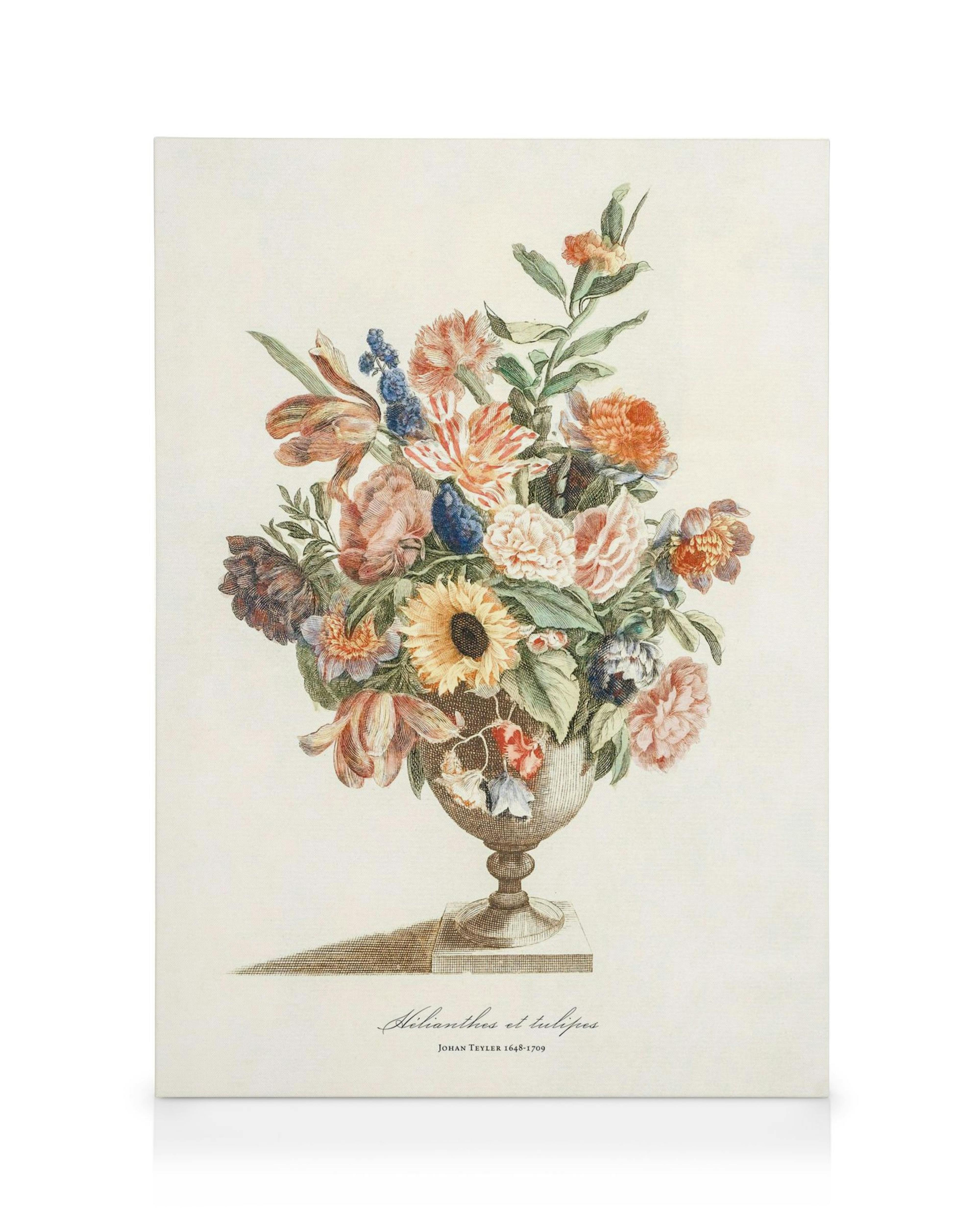 Vintage boeket canvas: kleurrijk bloemenboeket in klassieke vaas