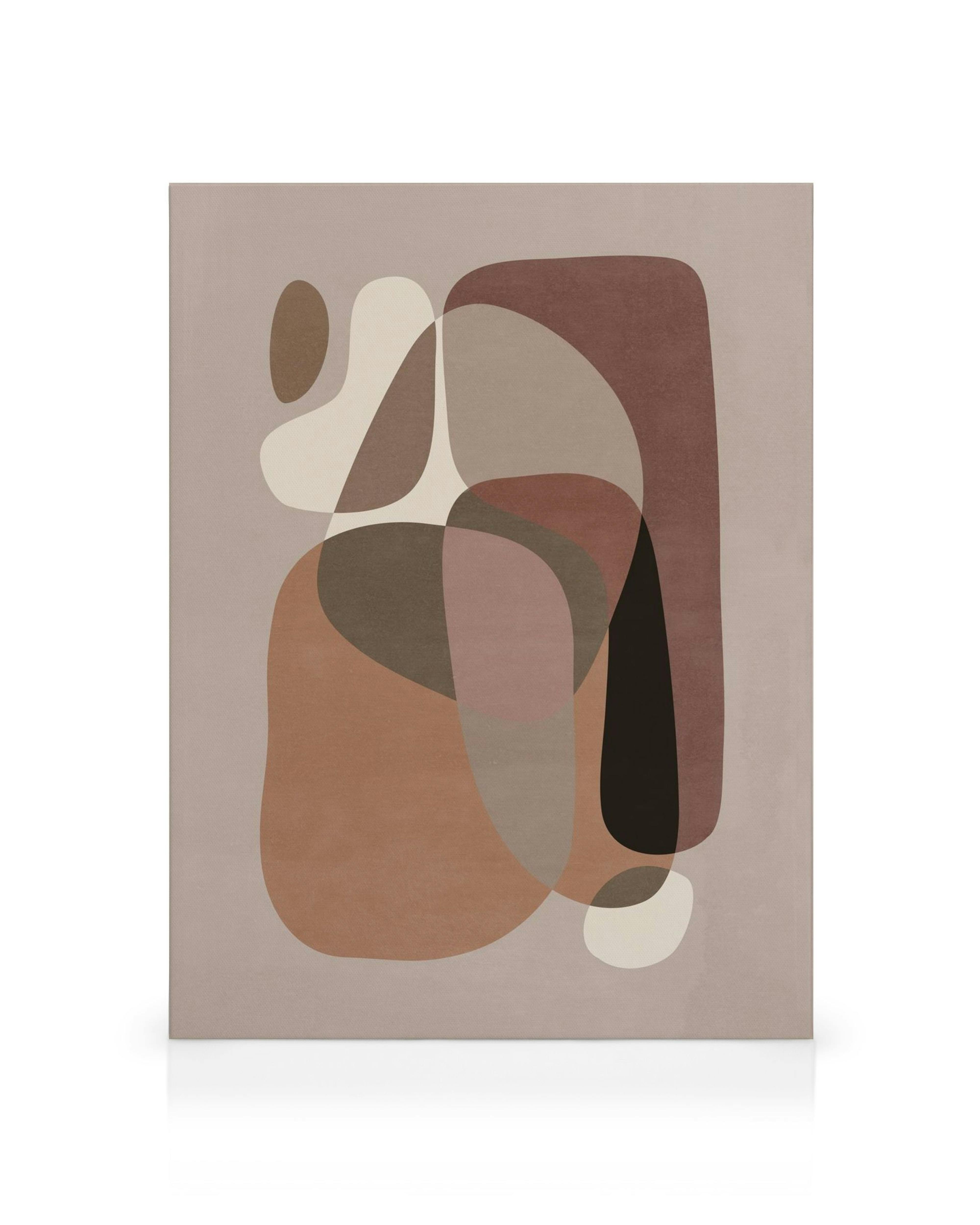 Canvastavla med abstrakta organiska former i jordnära bruna, beiga och svarta toner. Flytande komposition.