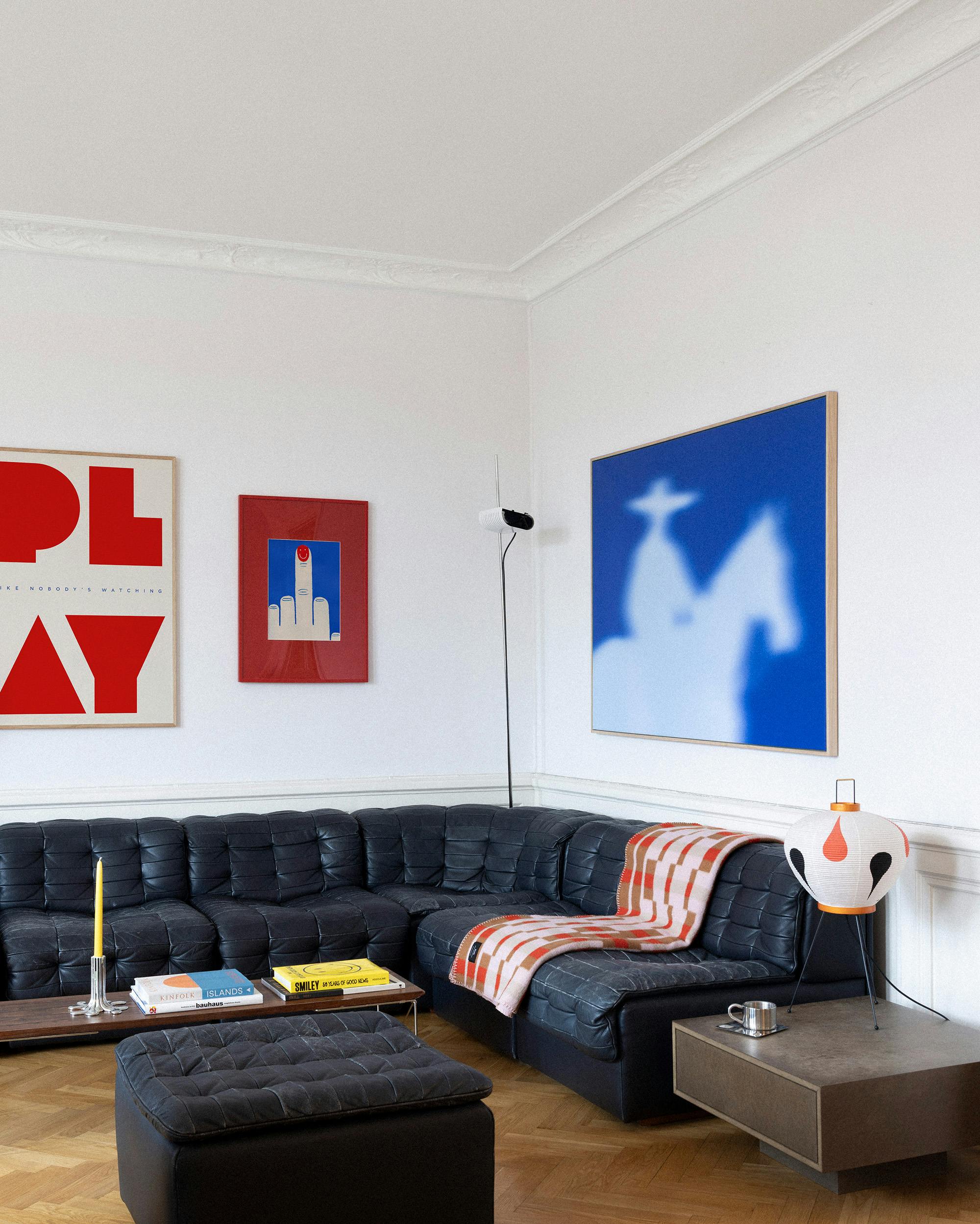 Club Play gallery wall (ONE SIZE)