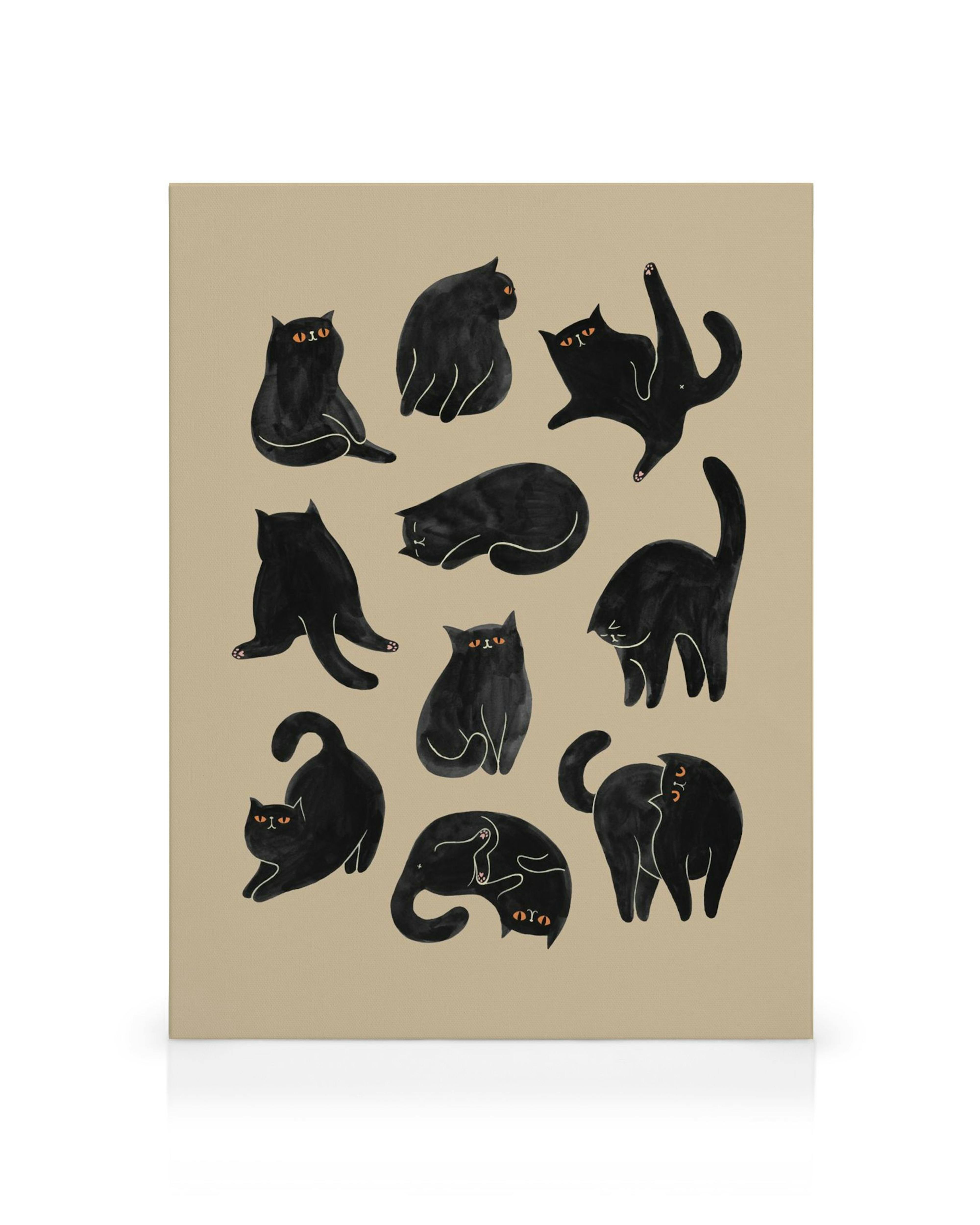 Lerretsbilde med ti svarte katter i ulike positurer, med oransje øyne, på en lys brun bakgrunn.