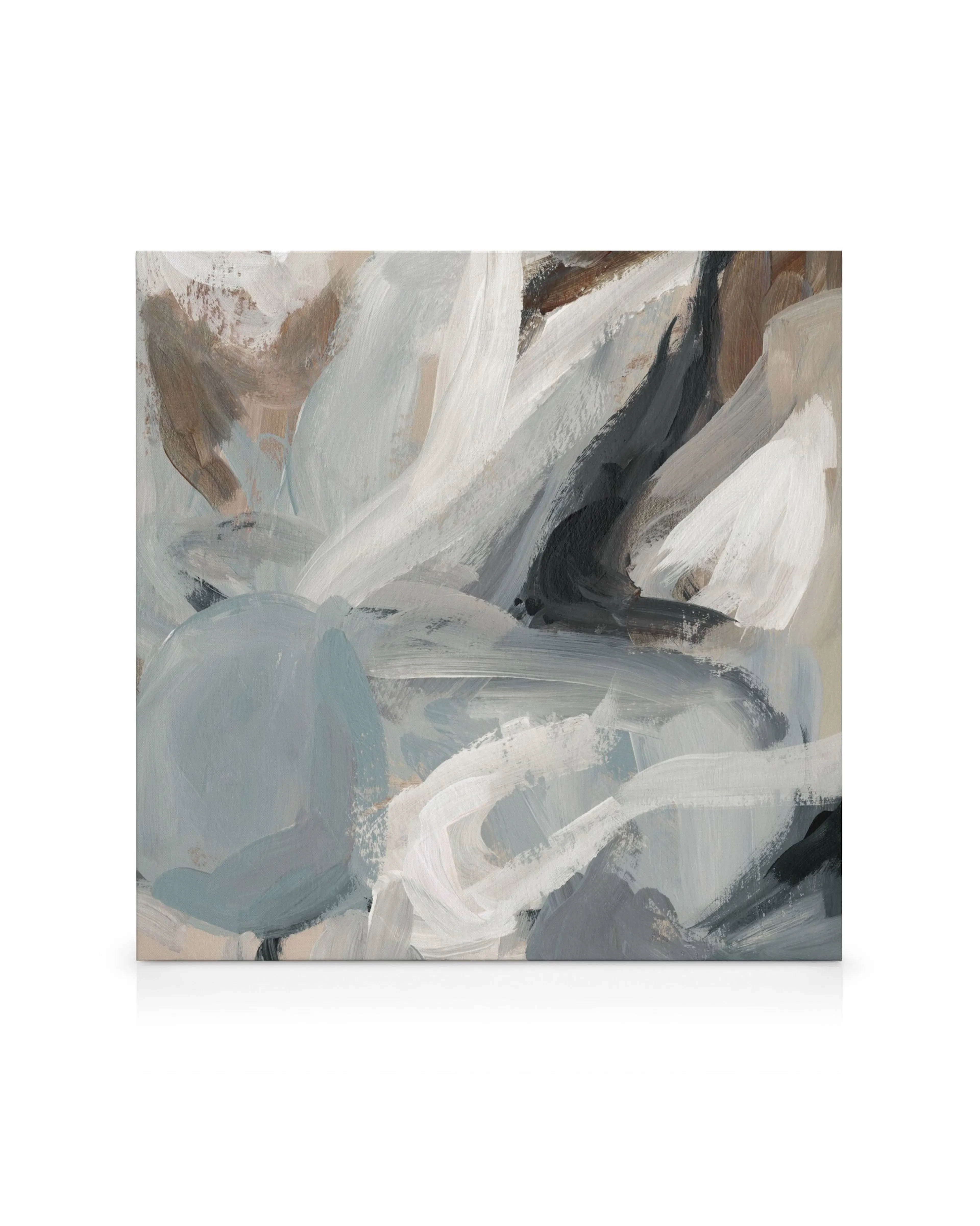 Toile abstraite aux coups de pinceau fluides blancs, gris, bleus et bruns sur fond clair.