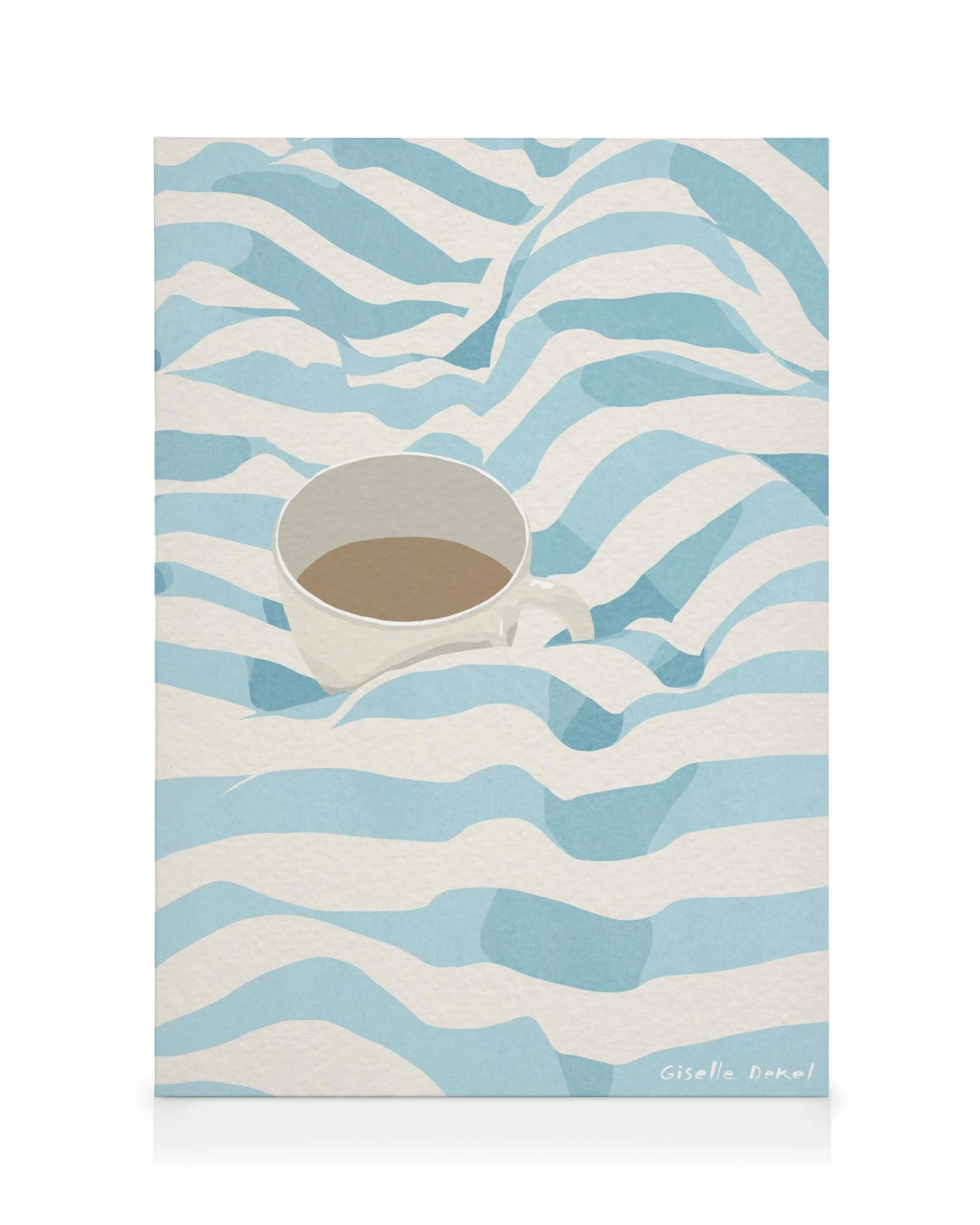 Vit kaffekopp på blå- och vitrandig bakgrund, en illustration i enkel stil som liknar pappersdesign.