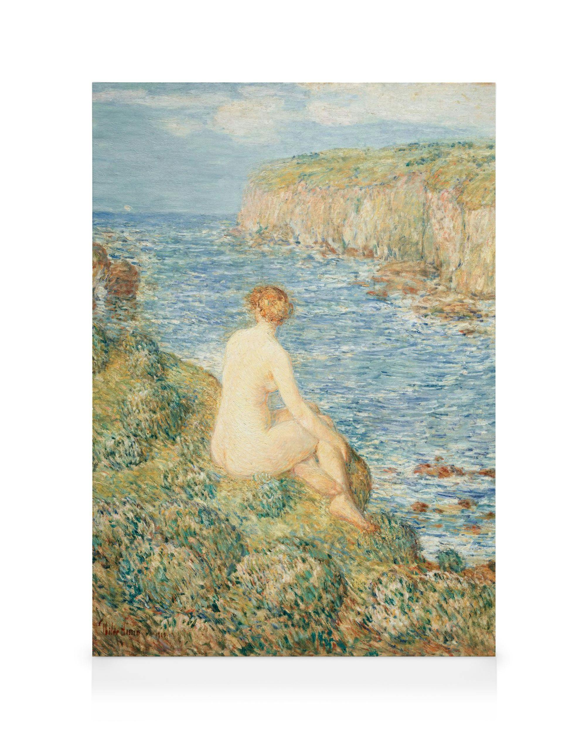 Lienzo de mujer desnuda de espaldas, sentada en acantilado cubierto de hierba, mirando al mar azul, estilo impresionista.