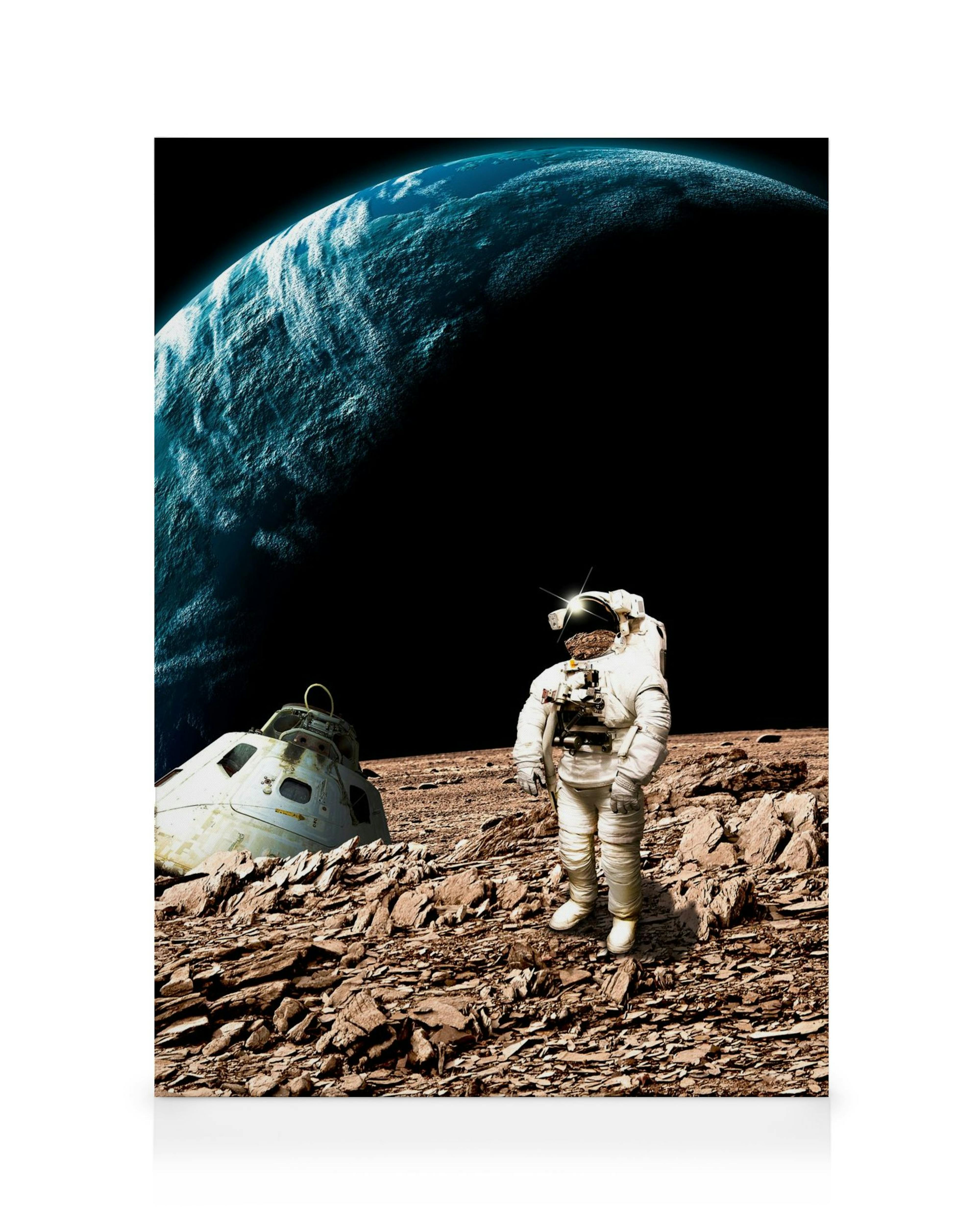 Toile dun astronaute sur une planète rocheuse avec un vaisseau spatial et la Terre en arrière-plan, thème spatial