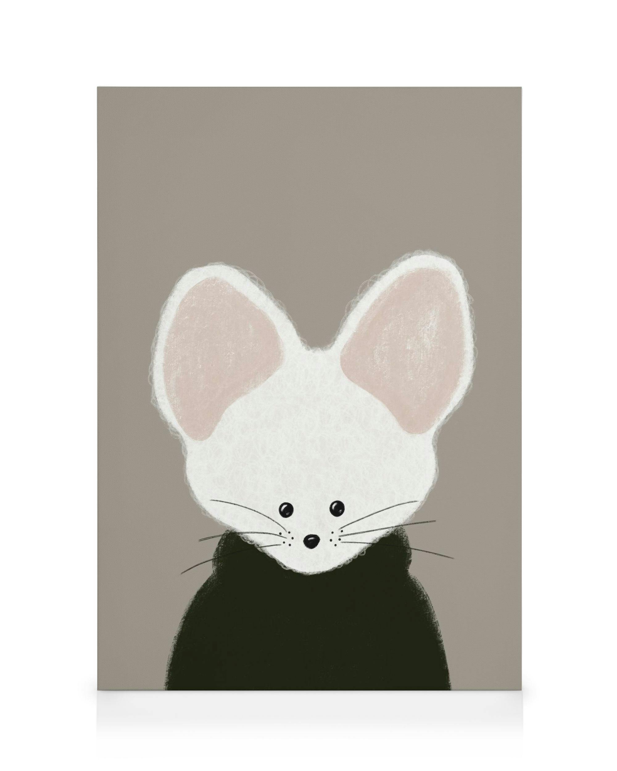 Obraz na plátne s bielou myškou v tmavom svetri na béžovom pozadí