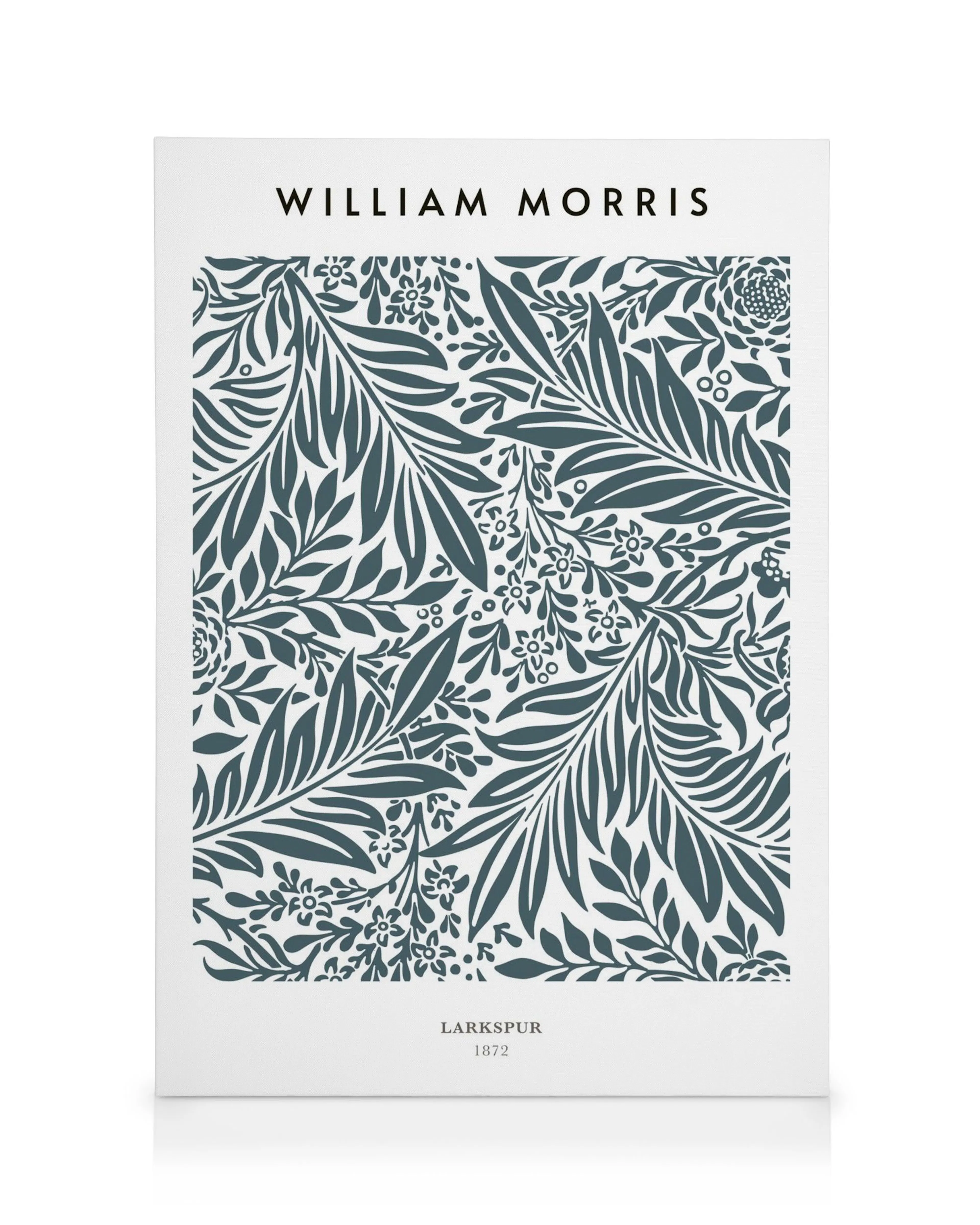 Obraz William Morris Larkspur: tmavomodré listy a kvety na bielom pozadí, kvetinový vzor Arts and Crafts.