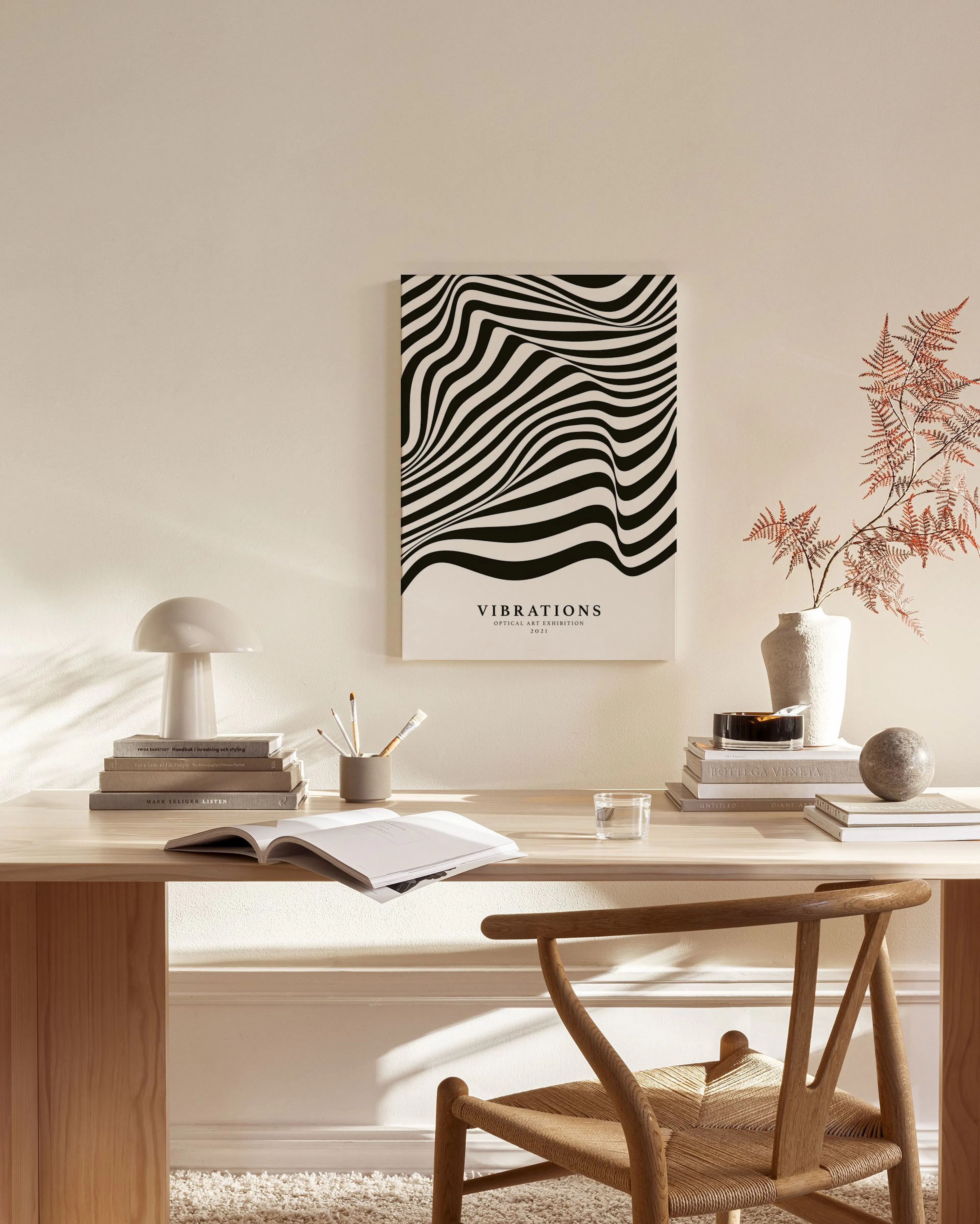 Leinwandbild mit schwarz-weißem Op-Art-Design aus geschwungenen, optisch täuschenden Streifen, die Vibrations zeigen.