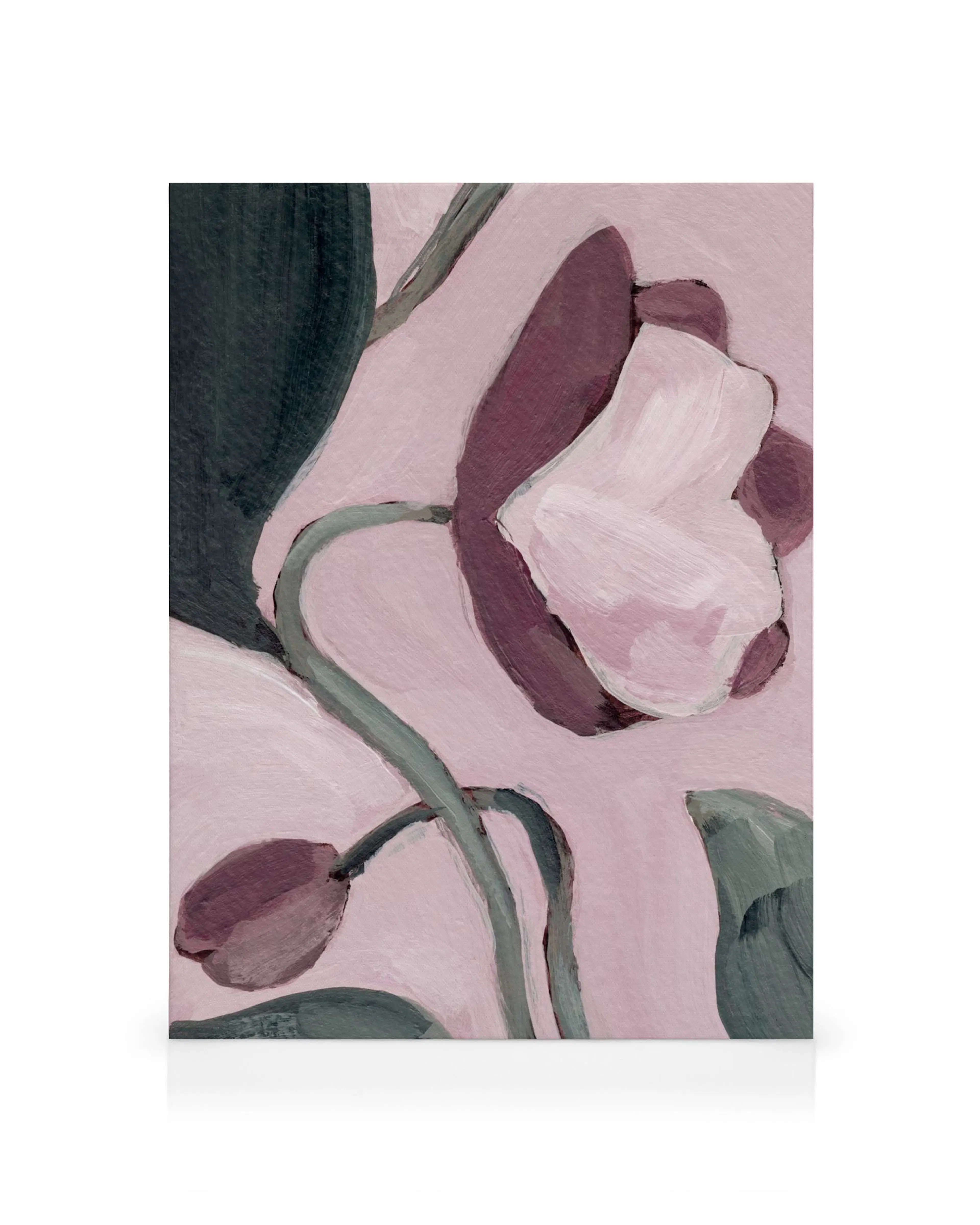 Pintura de lienzo floral con una flor rosa de pétalos blancos y hojas verdes sobre un fondo rosa, con pinceladas visibles.